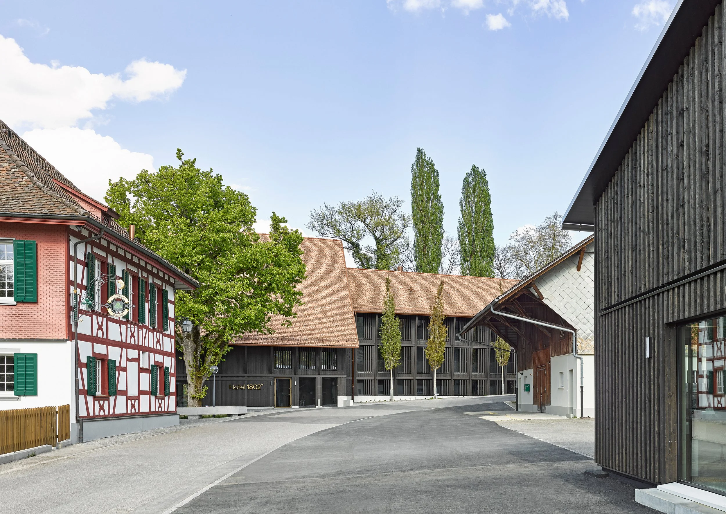 Hotel-1802-Schlatt_01-web.jpg