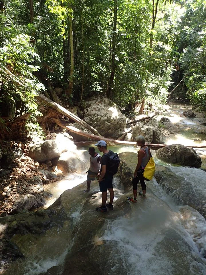 Trekking.jpg