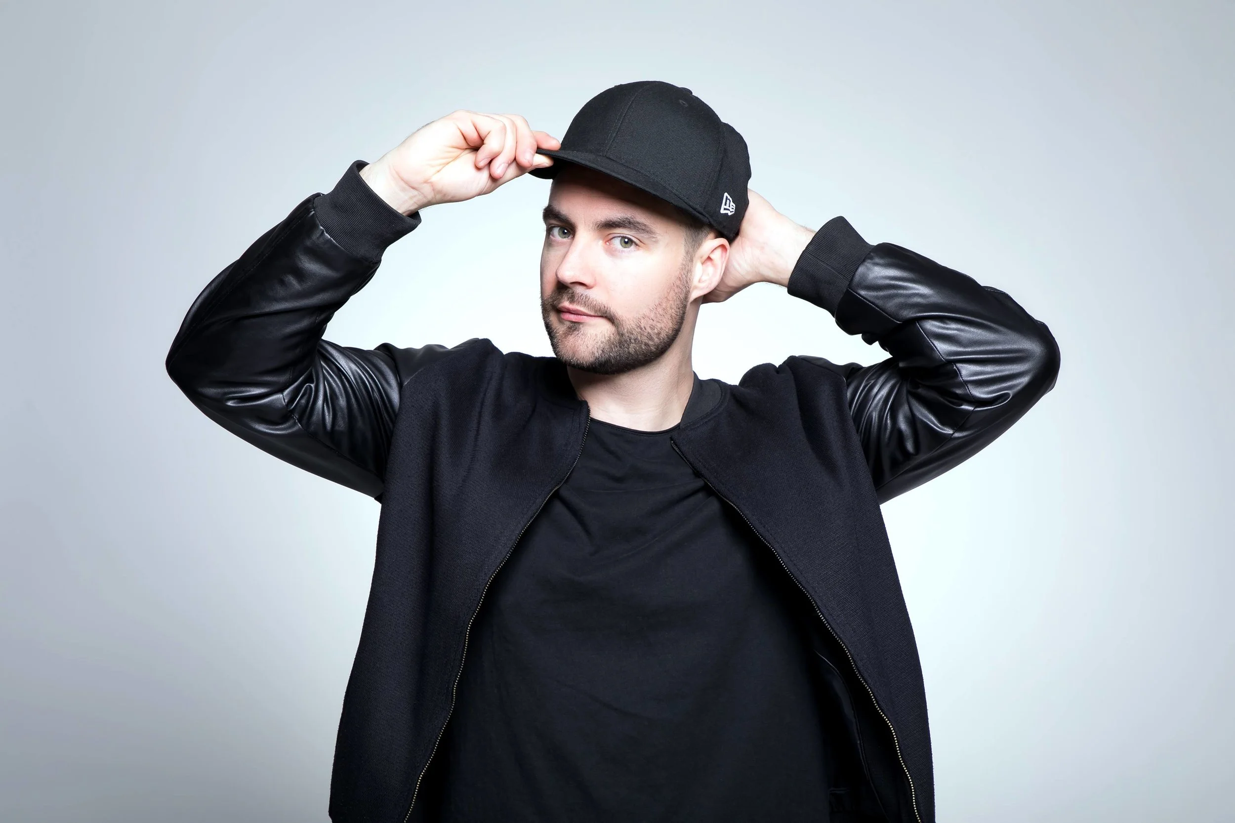 Dj Tours