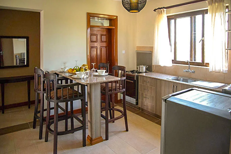 apartment-breakfast-area.jpg