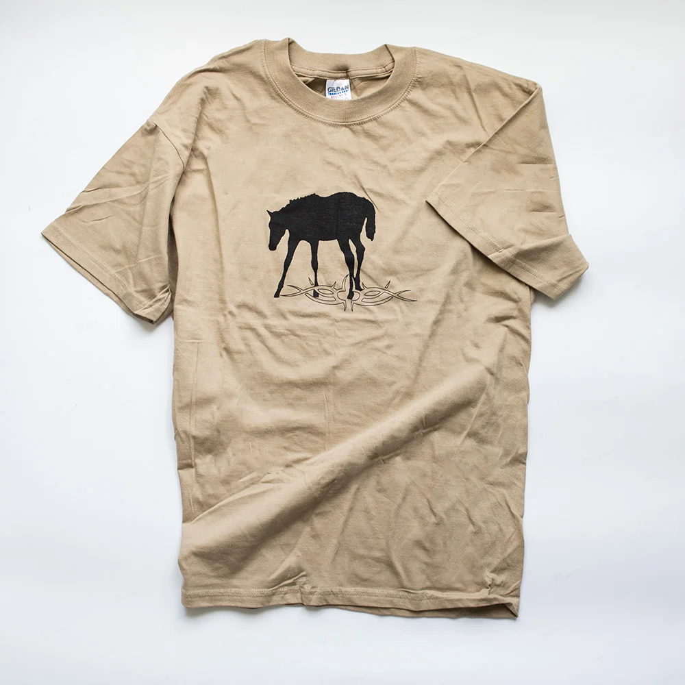 Horse tee brown