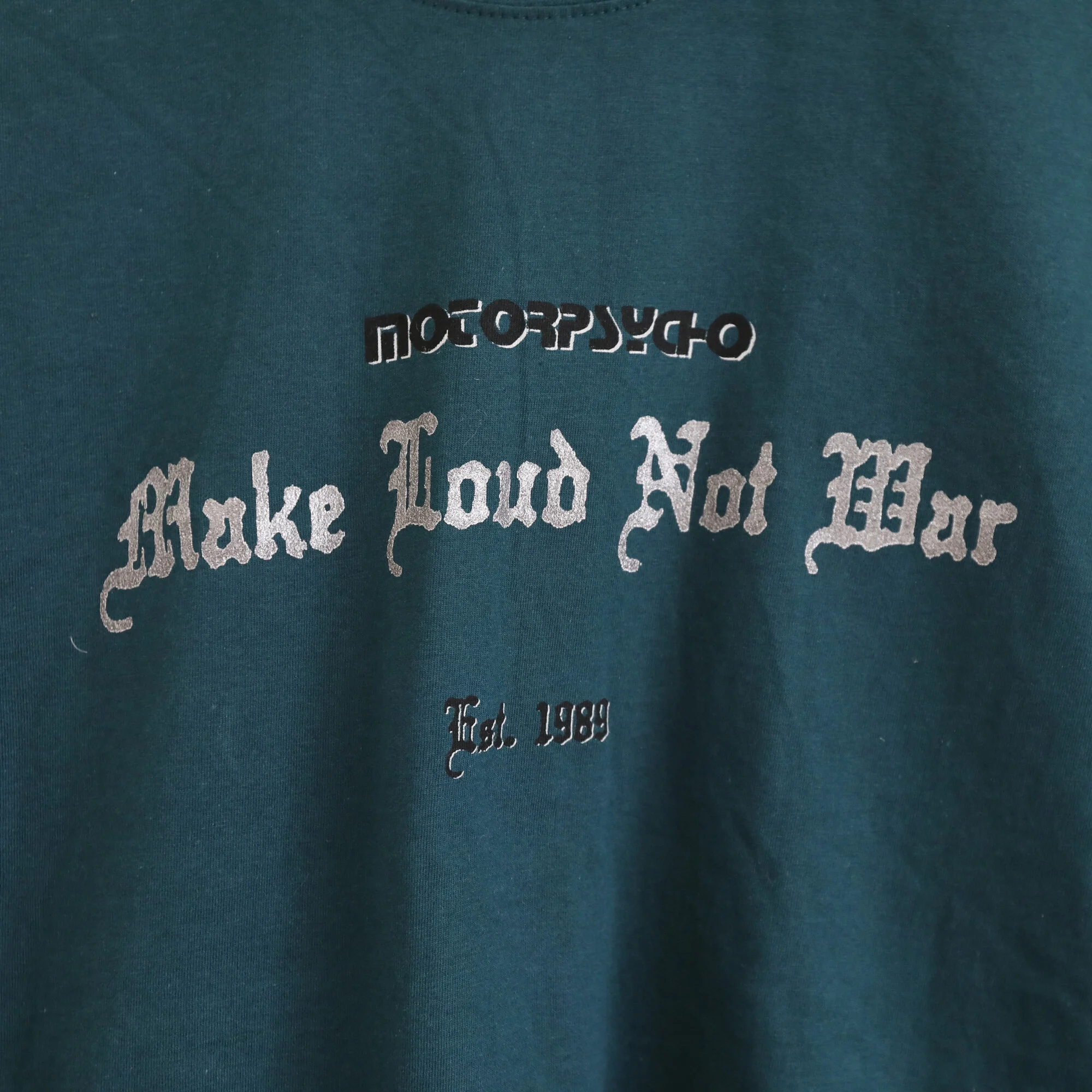 make-loud-detail.jpg