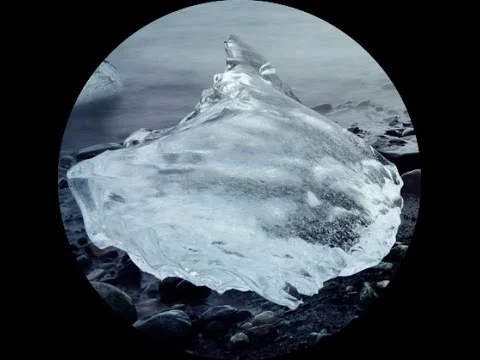 Water Drops Hollow the Eyestone (Dropinn Holar Augasteinninn)