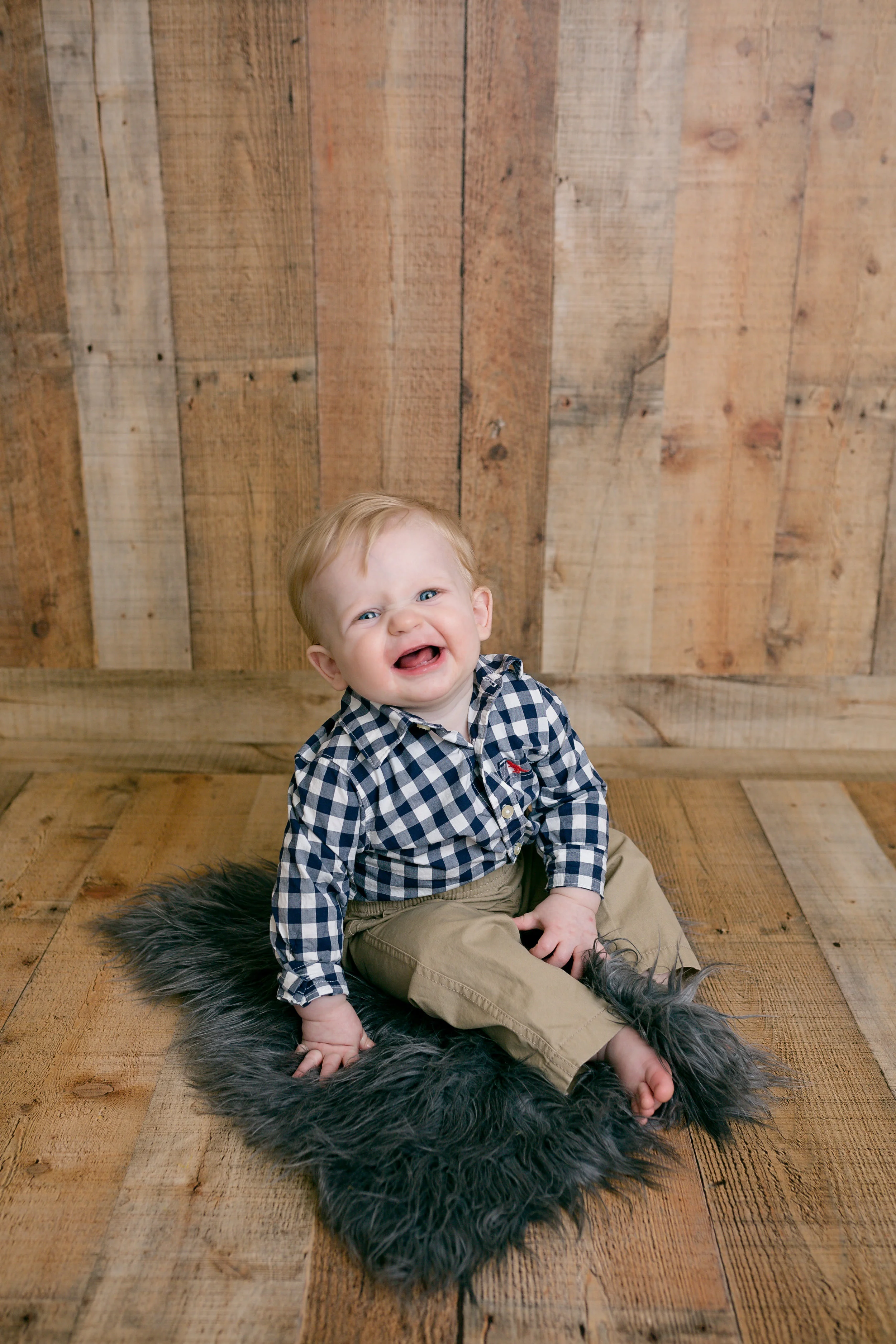 Jackson Carey's 9 month sitter session97.jpg