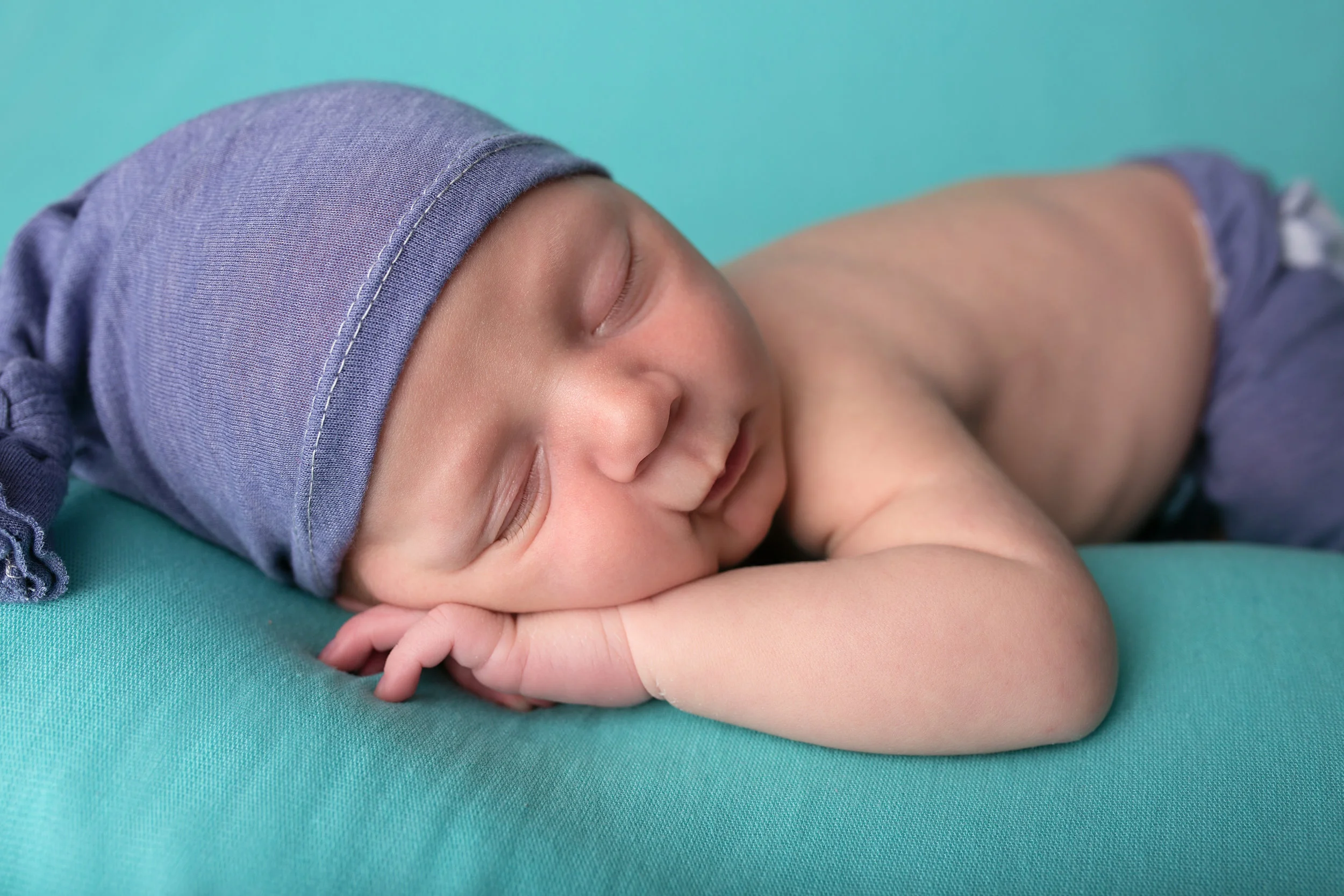 18_11_04 Melody Foster Newborn Session - Pryson71.jpg