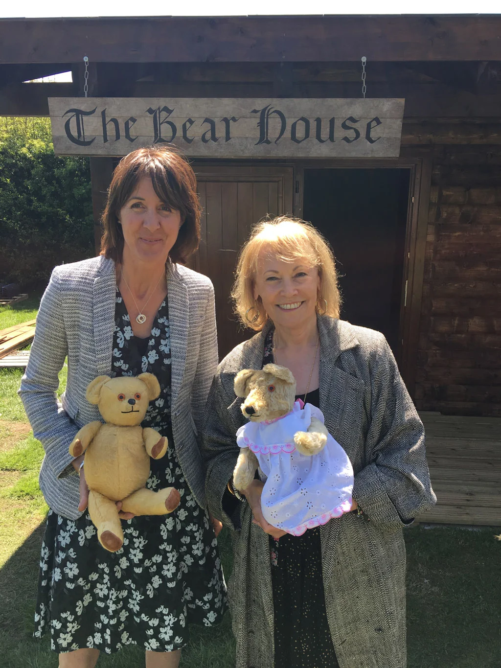 Lucinda Compton and Michele Brandreth at the opening of the Bear House at Newby Hall in 2016