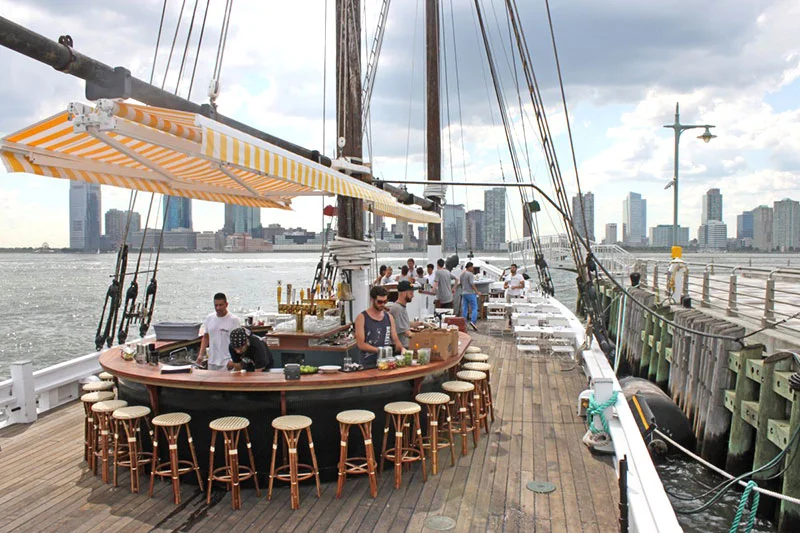 Grand-Banks-Bar.jpg