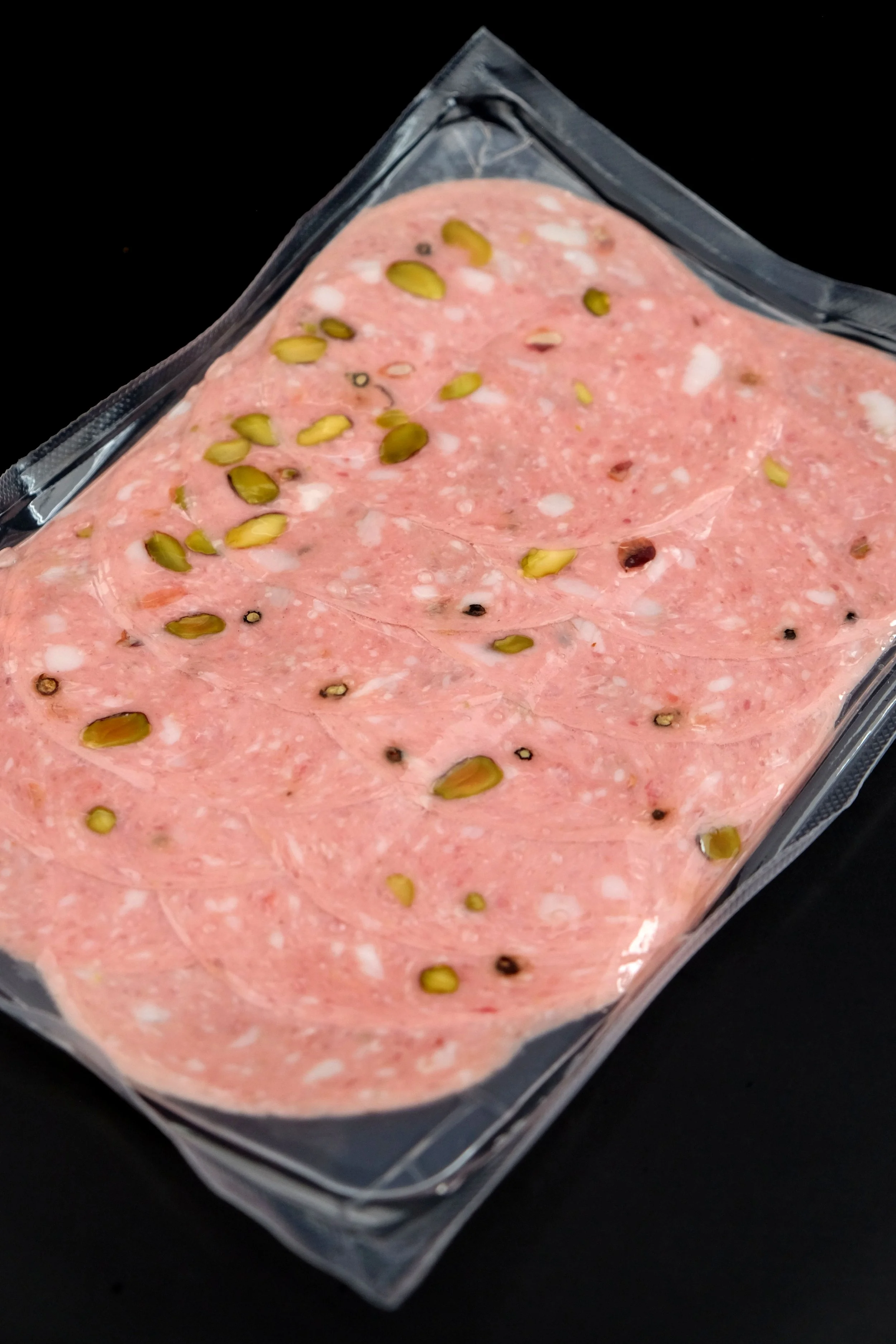 義式摩塔黛拉開心果肉腸-1.jpg
