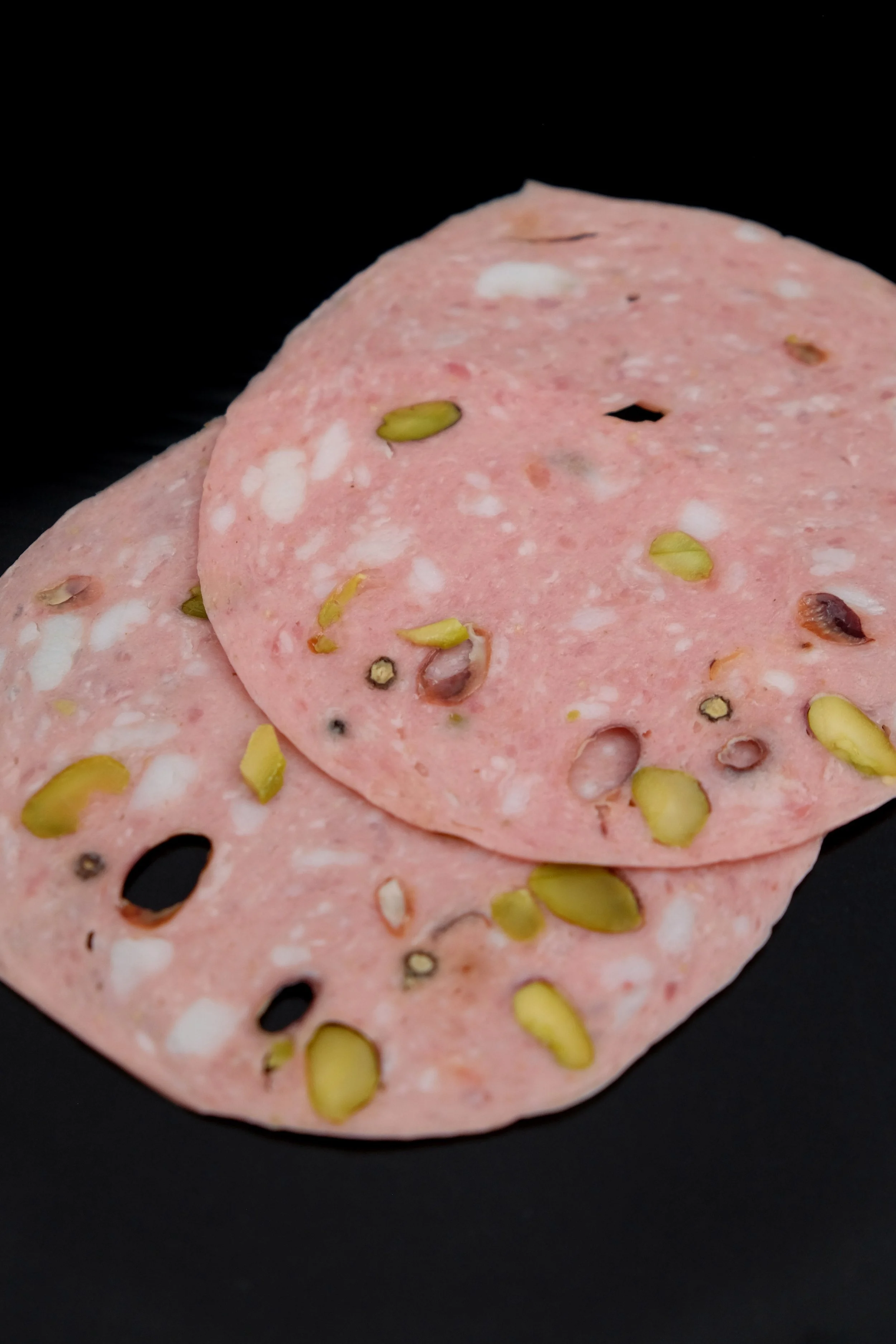 義式摩塔黛拉開心果肉腸/Mortadella