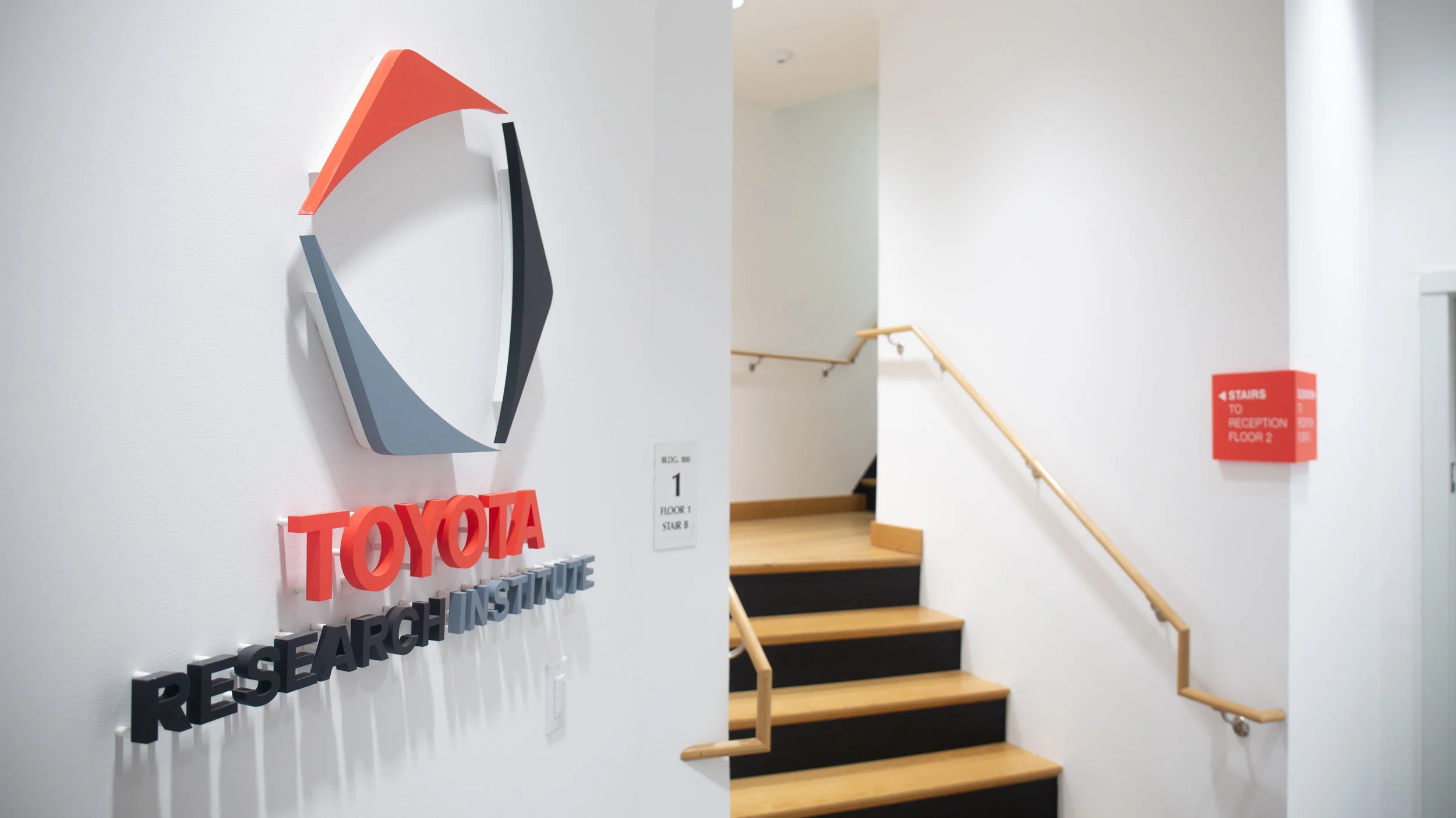 Studio HHH_TRI Environmental Graphics_Entrance Sign_2.jpg