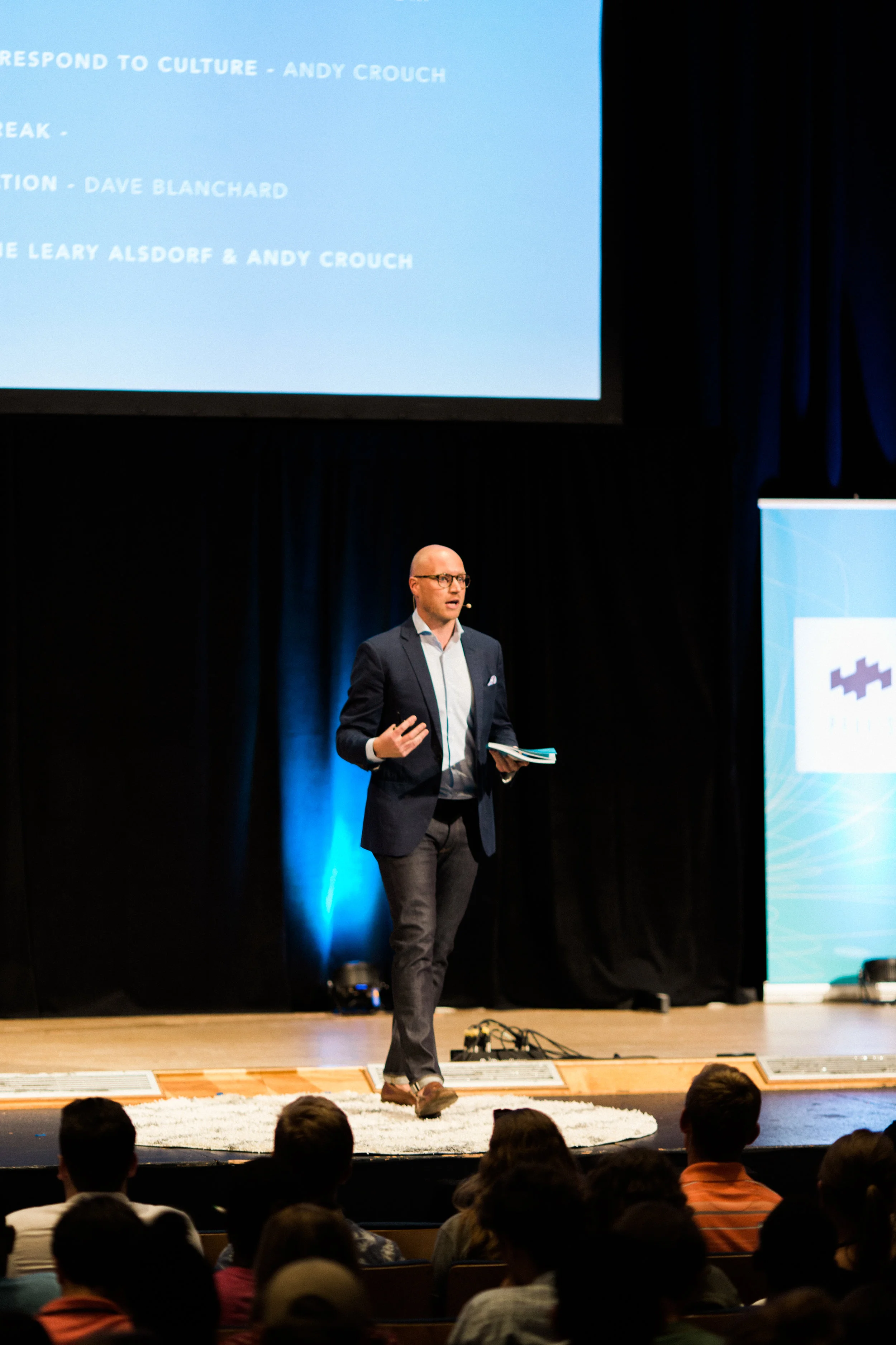 Speaker Main Stage Academy 2017 2.jpg