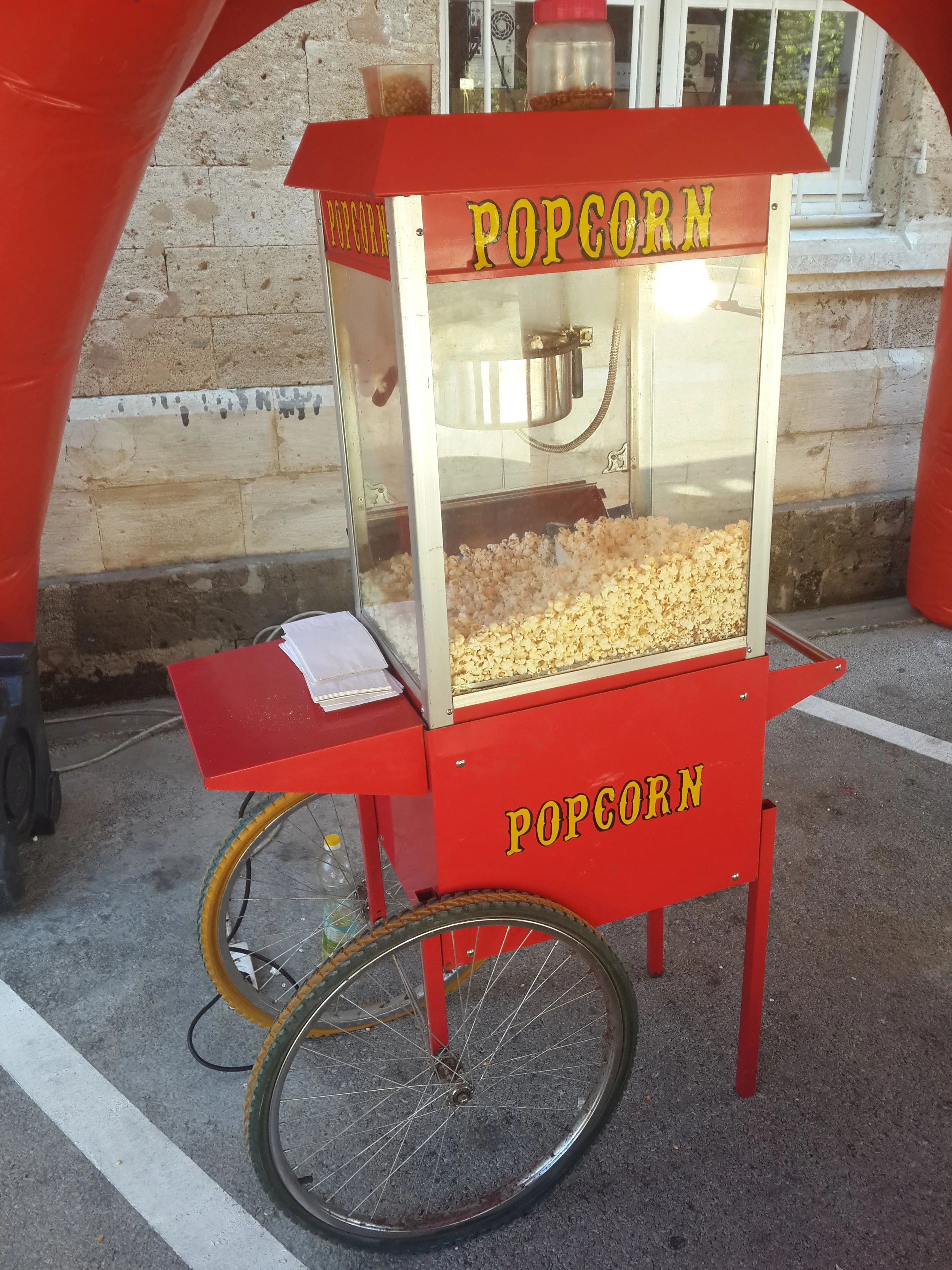 Concession: Popcorn Machine
