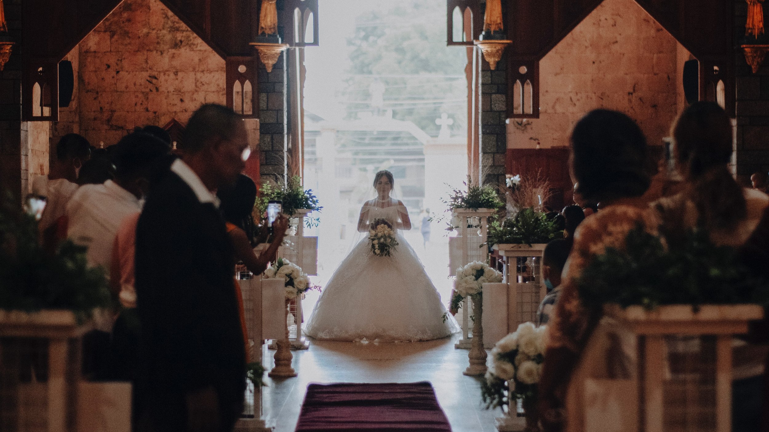Trickle miljø labyrint Top 10 Wedding Entrance Songs to Walk Down The Aisle To — Rejoice Gospel  Choir