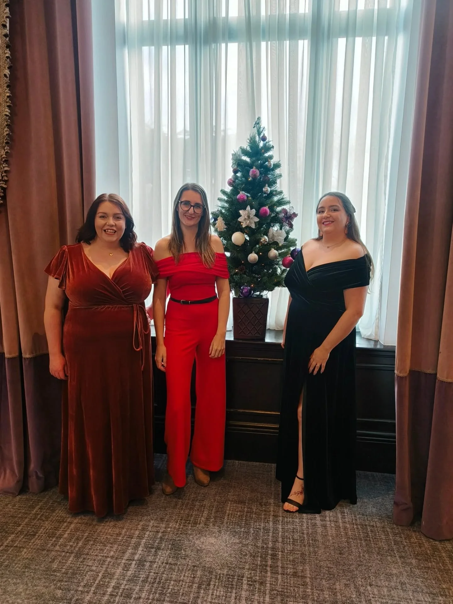 ✨ Our final gig of the year was the beautiful wedding of Linda &amp; Paul in the stunning Clontarf Castle! ✨ 

What better way to celebrate New Year's Eve than by saying "I do" to the love of your life? Wishing you both the very best, not j