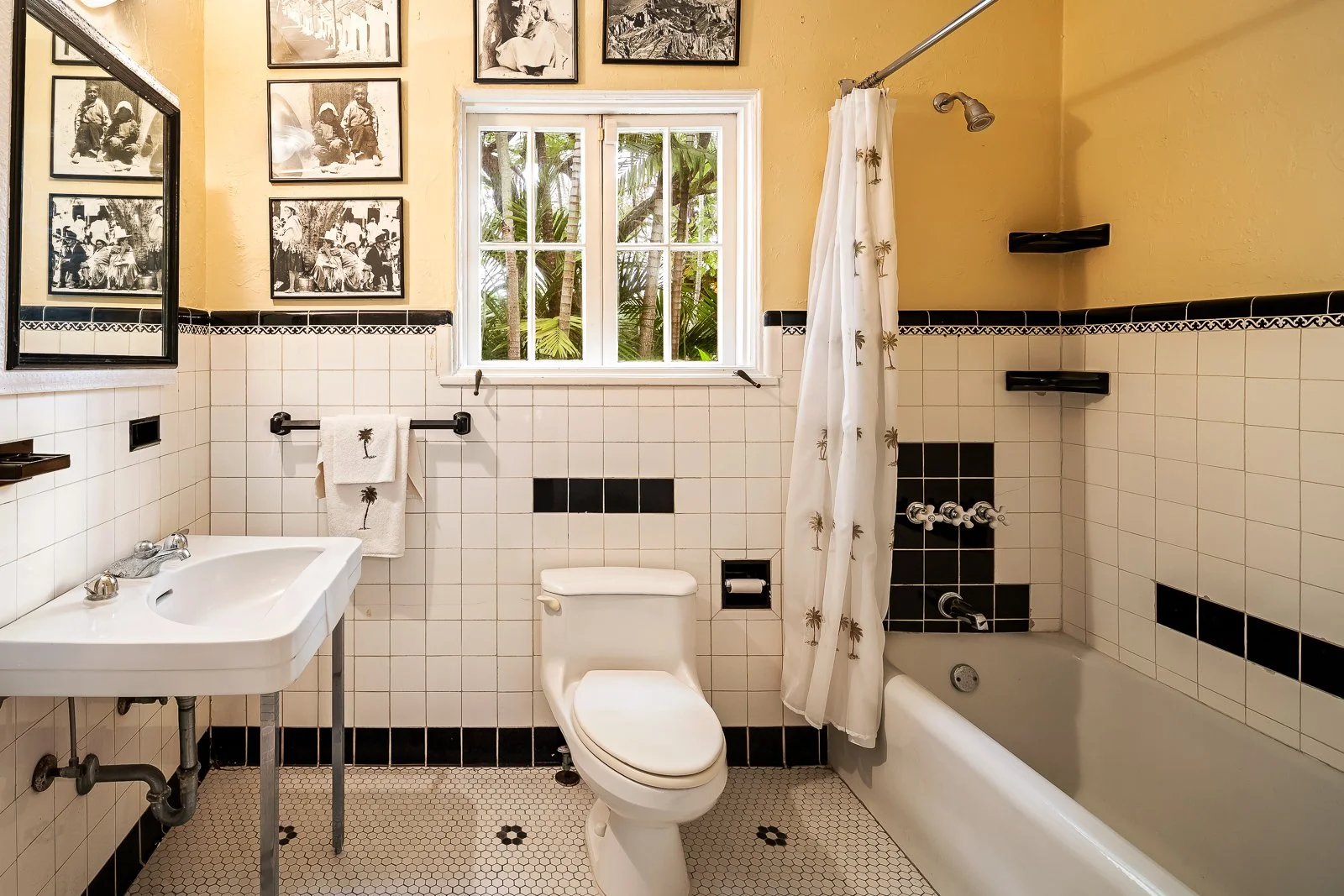 AlexTphoto.com - 925 Castile Plaza-05-Web.jpg