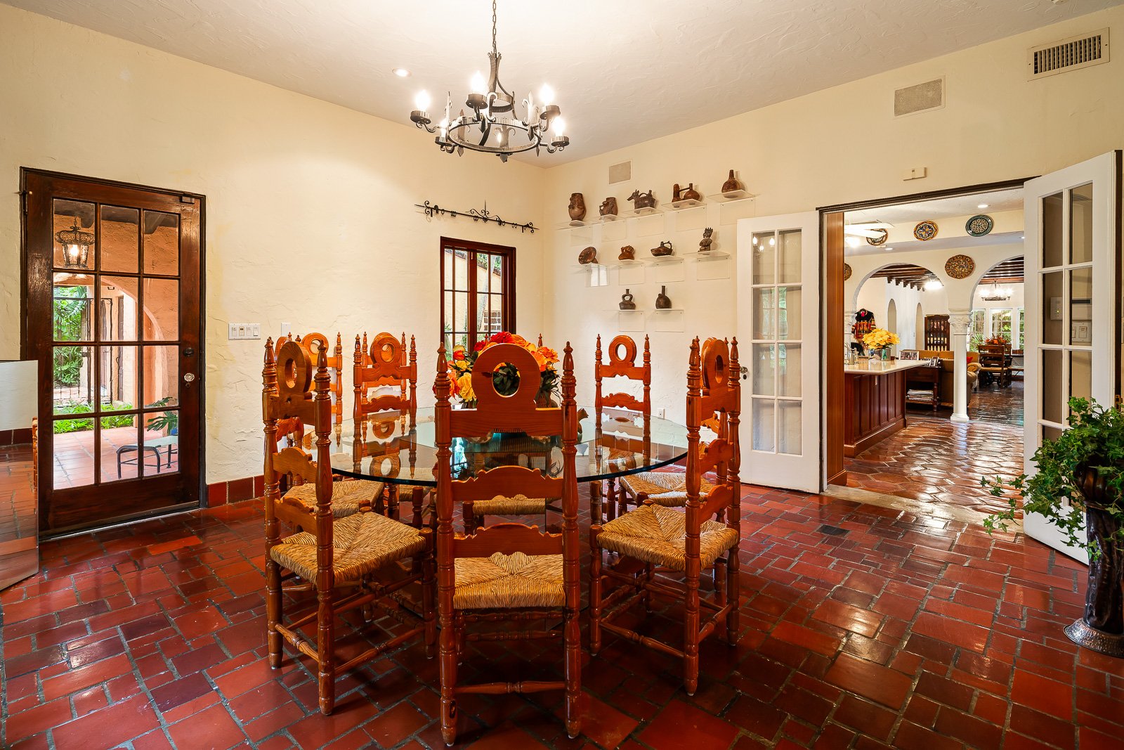 AlexTphoto.com - 925 Castile Plaza-21-Web.jpg