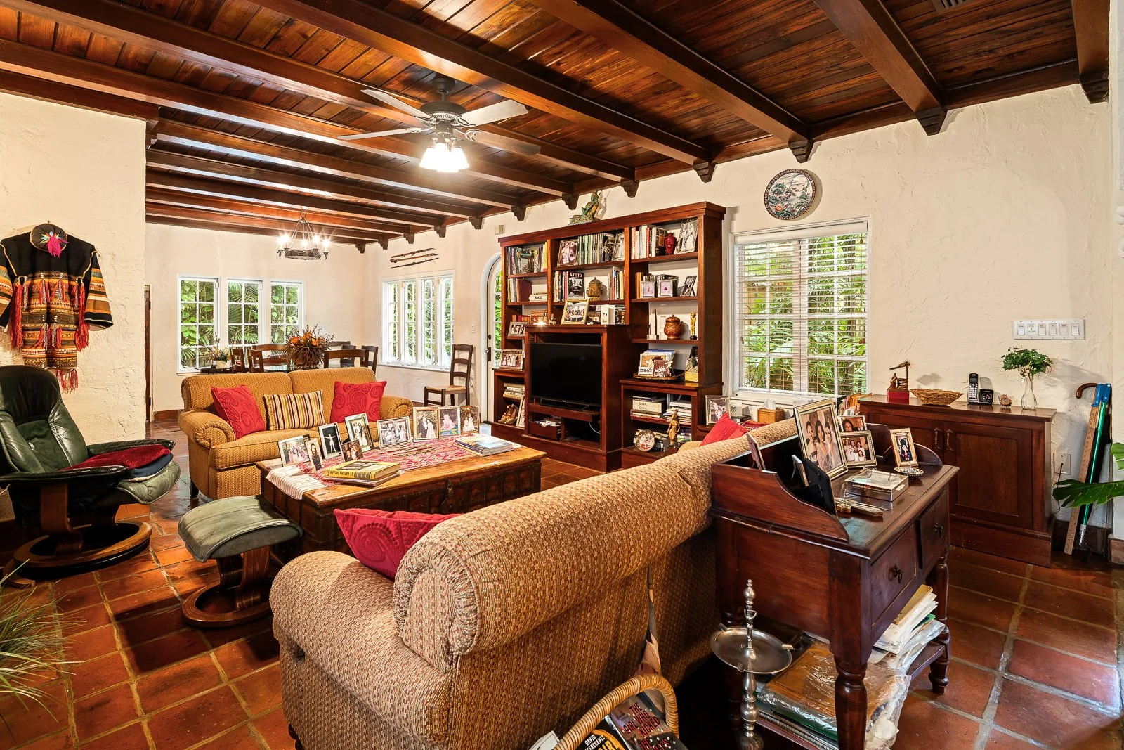 AlexTphoto.com - 925 Castile Plaza-20-Web.jpg