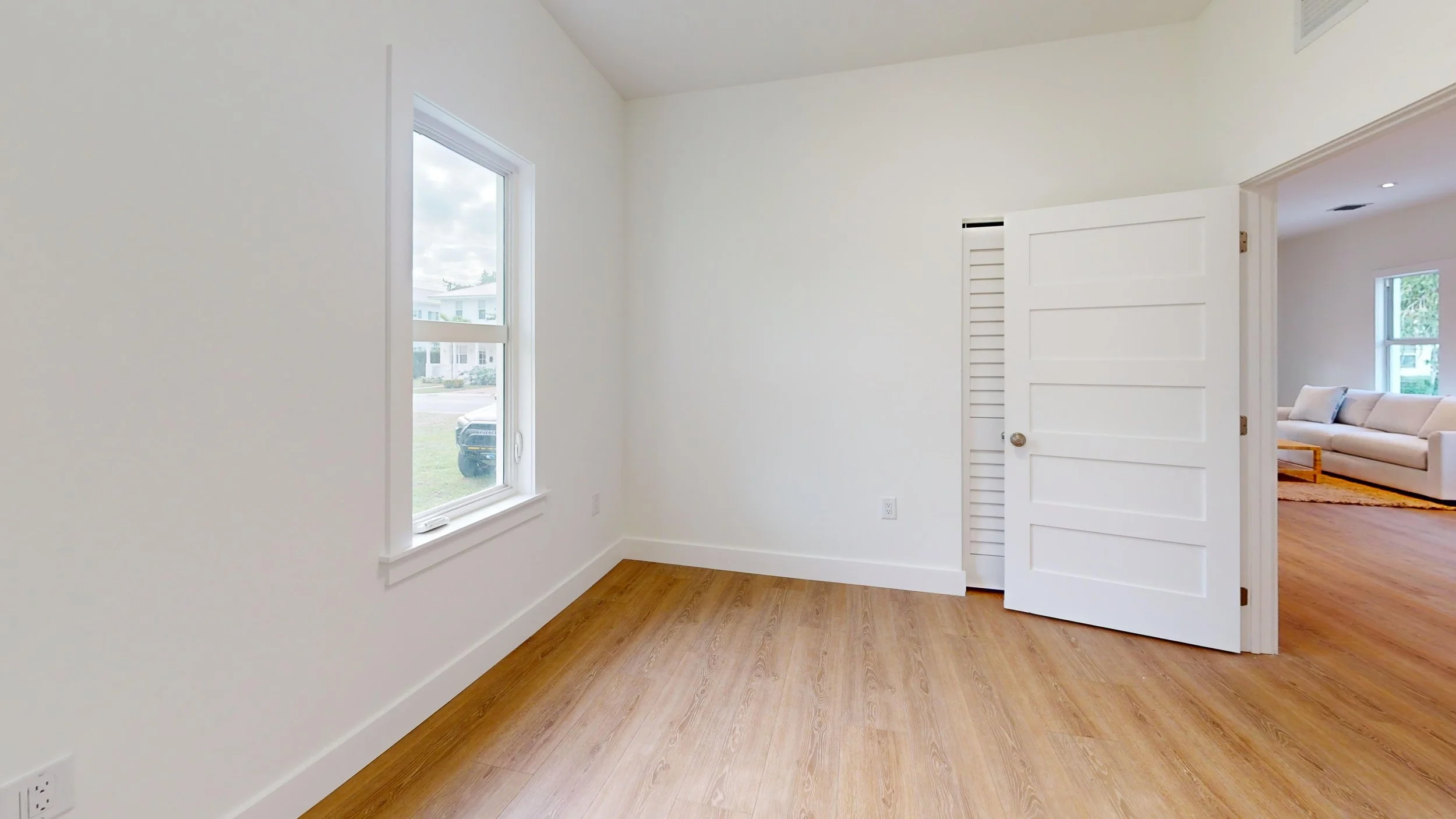 117-Florida-Ave-Bedroom 1.jpg