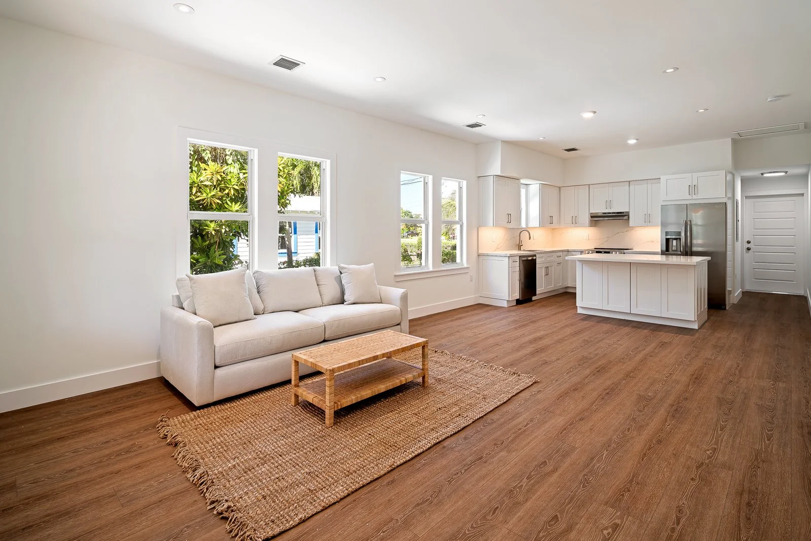 AlexTphoto.com - 117 Florida Ave-07-Web.jpg