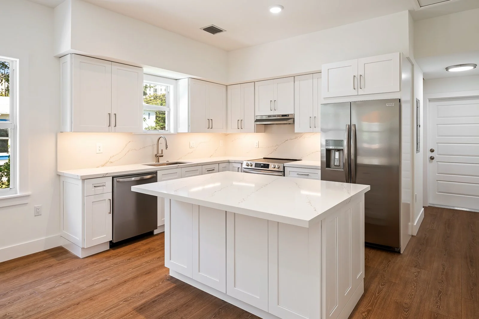 AlexTphoto.com - 117 Florida Ave-11-Web.jpg