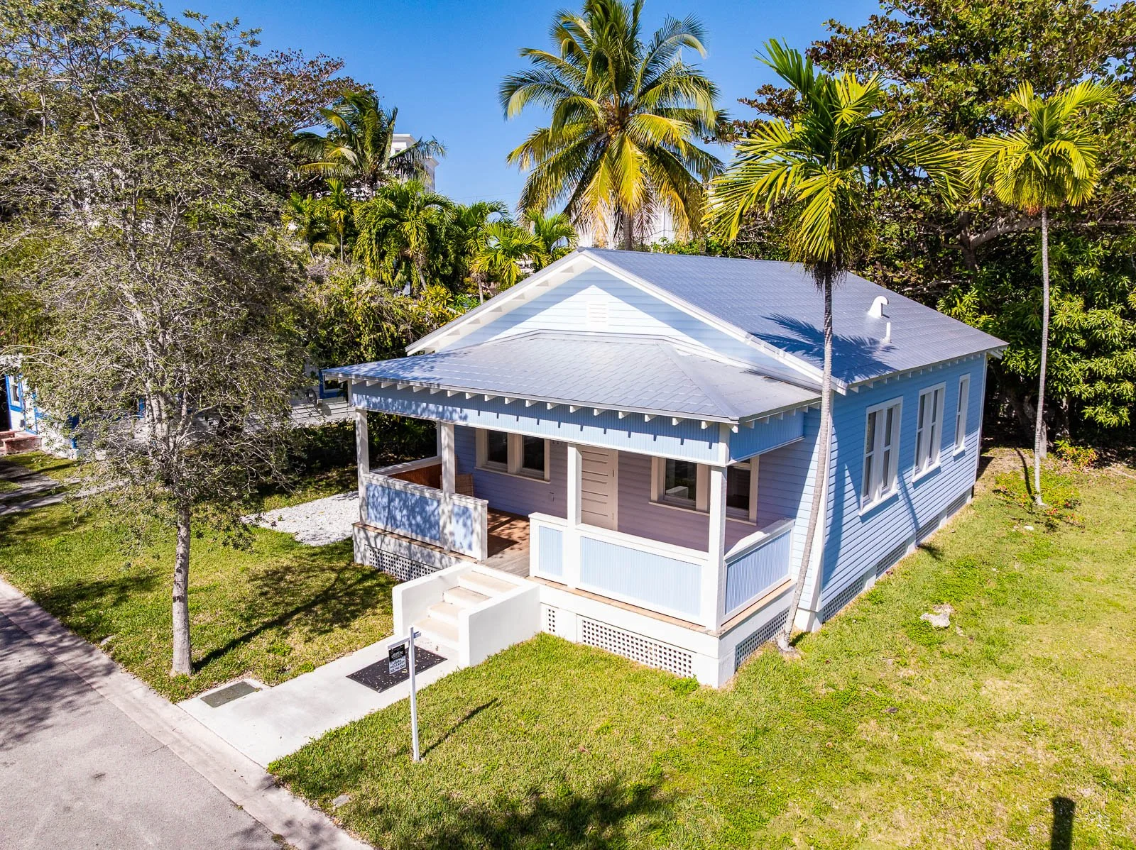 AlexTphoto.com - 117 Florida Ave-Aerials-01-Web.jpg