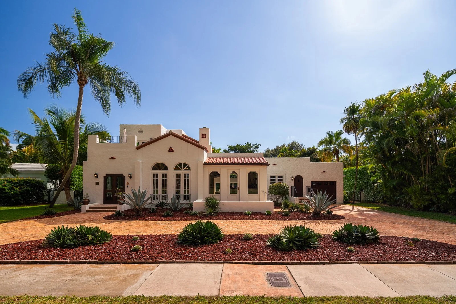 AlexTphoto.com - 1234 S Greenway Dr-04-Web.jpg