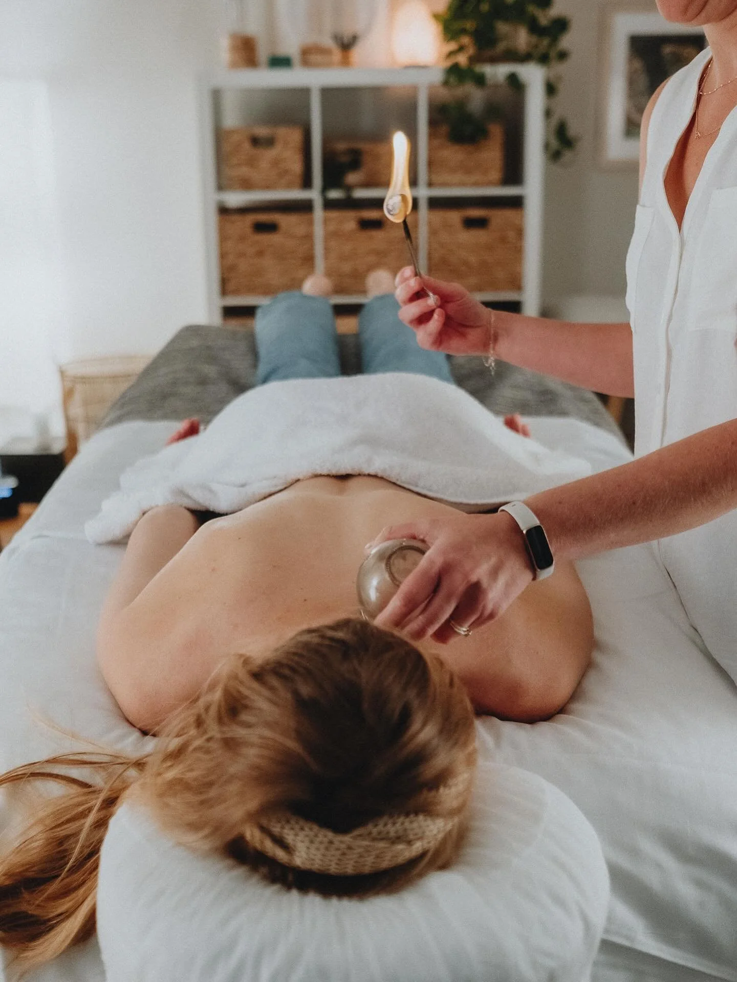 ⛄️ Why Chinese Medicine Isn&rsquo;t a Fan of Ice ☃️

In Chinese medicine, cold is considered a pathogen, meaning: it can slow, constrict, and disrupt the body&rsquo;s natural flow of energy (Qi) and blood.

When we constantly ice our drinks or over-c