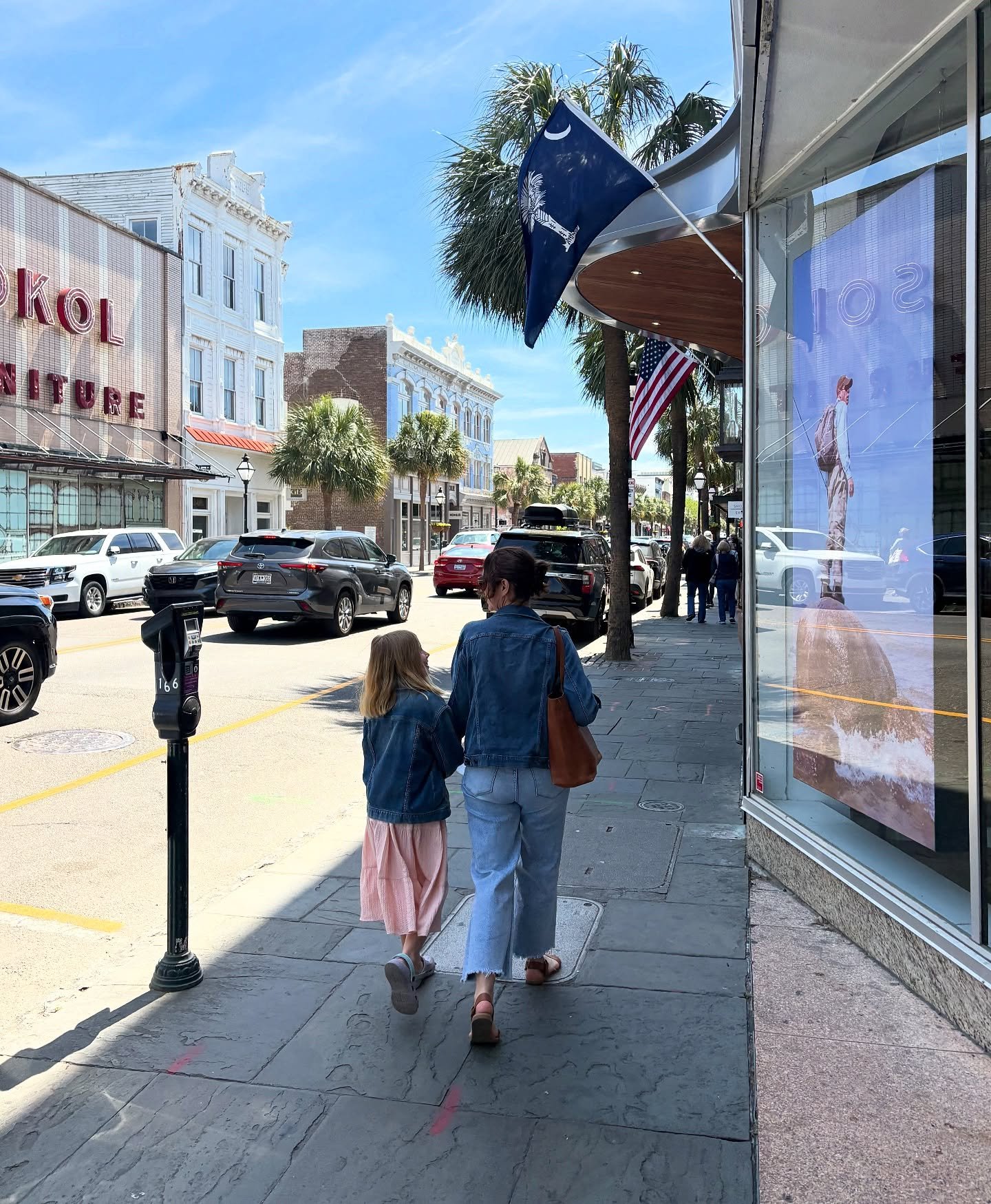 Soaking up Charleston spring time in the best way🌞 with family, sunshine, and a few moments for self care. 
Spring is our favorite time of year, everything feels a little lighter, a little more open, a little more aligned 🌿

A gentle reminder to ge