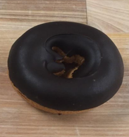 VANILLA CAKE - CHOCOLATE ICING