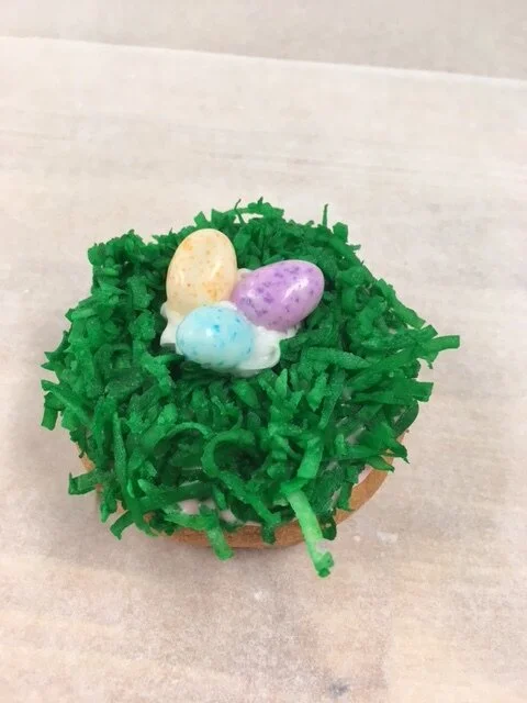 Egg Hunt (Thurs 4/2 - Sun 4/5 ONLY)