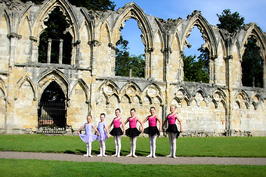 York_City_Centre_Street_Ballet.jpg