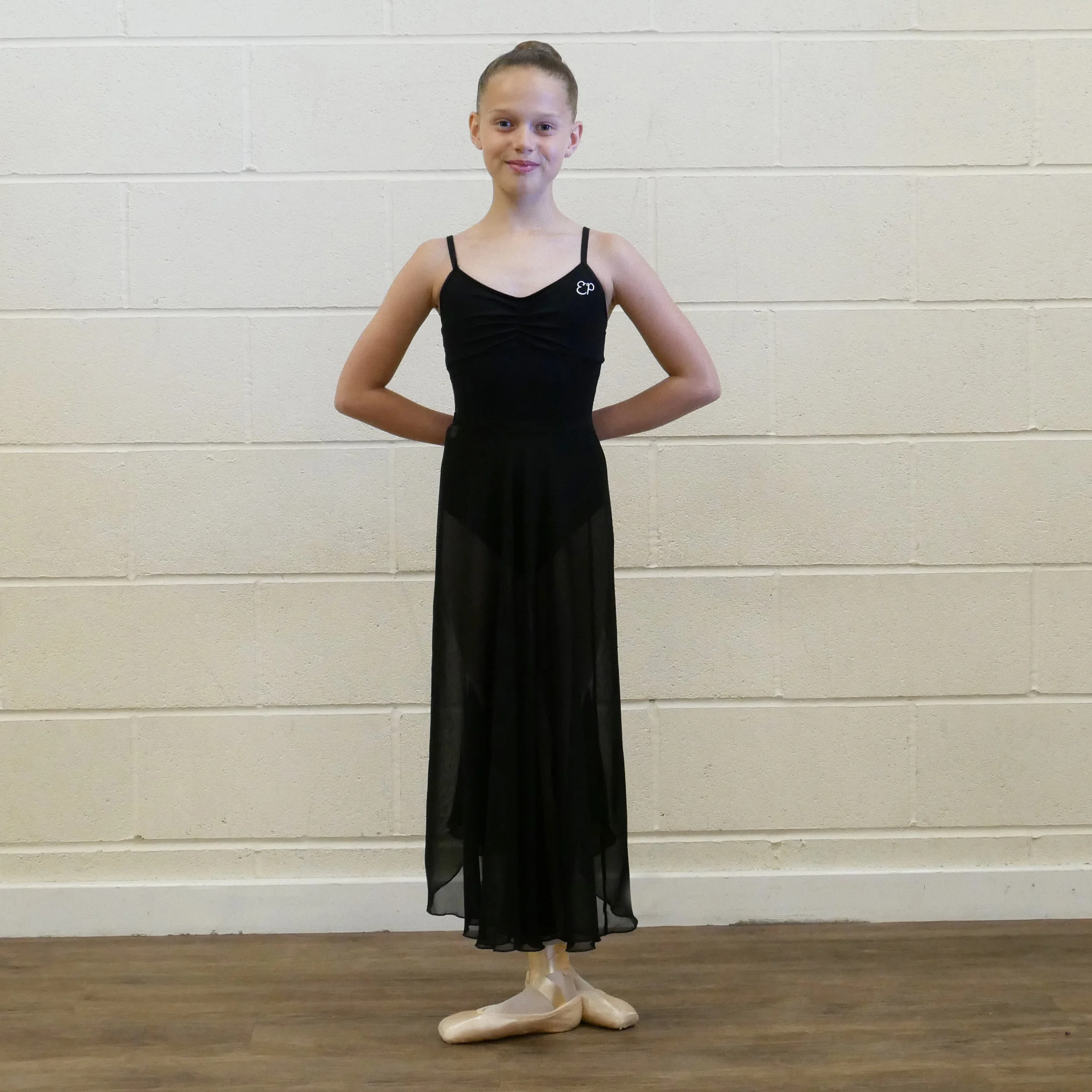 Black_Long_Skirt.jpg