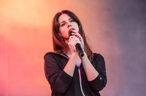Lana-Del-Rey-768x506.jpeg