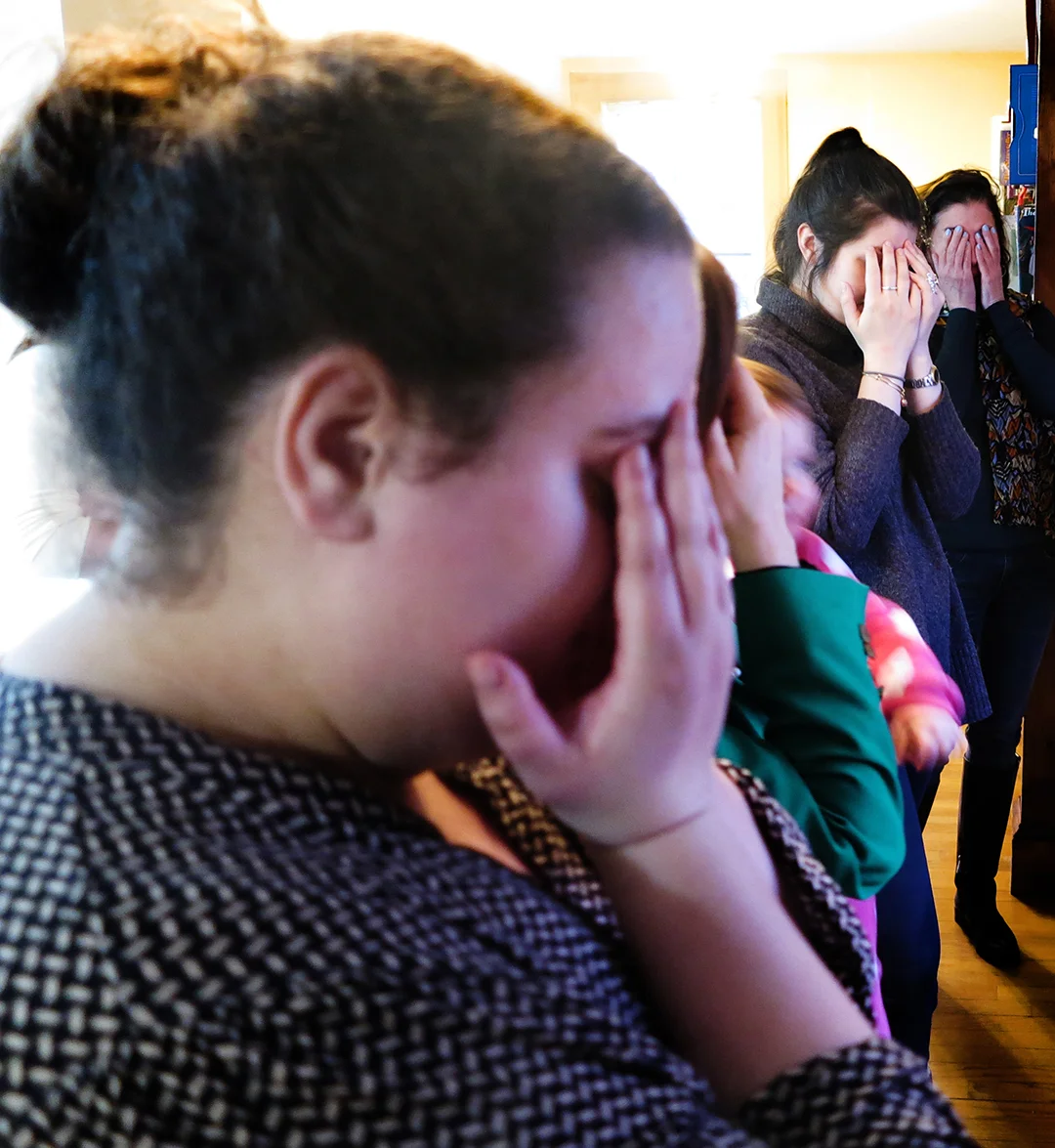 Moment of personal wishes after lighting Shabbat Candles