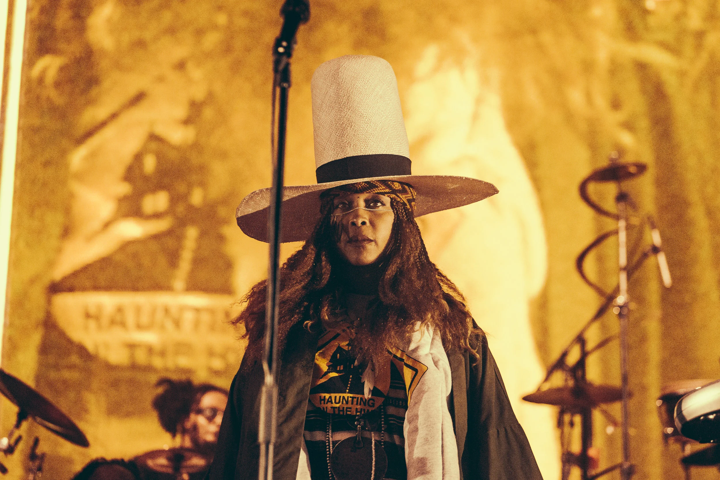 ErykahBadu_01_PullandBear_SergioAlbert .jpg
