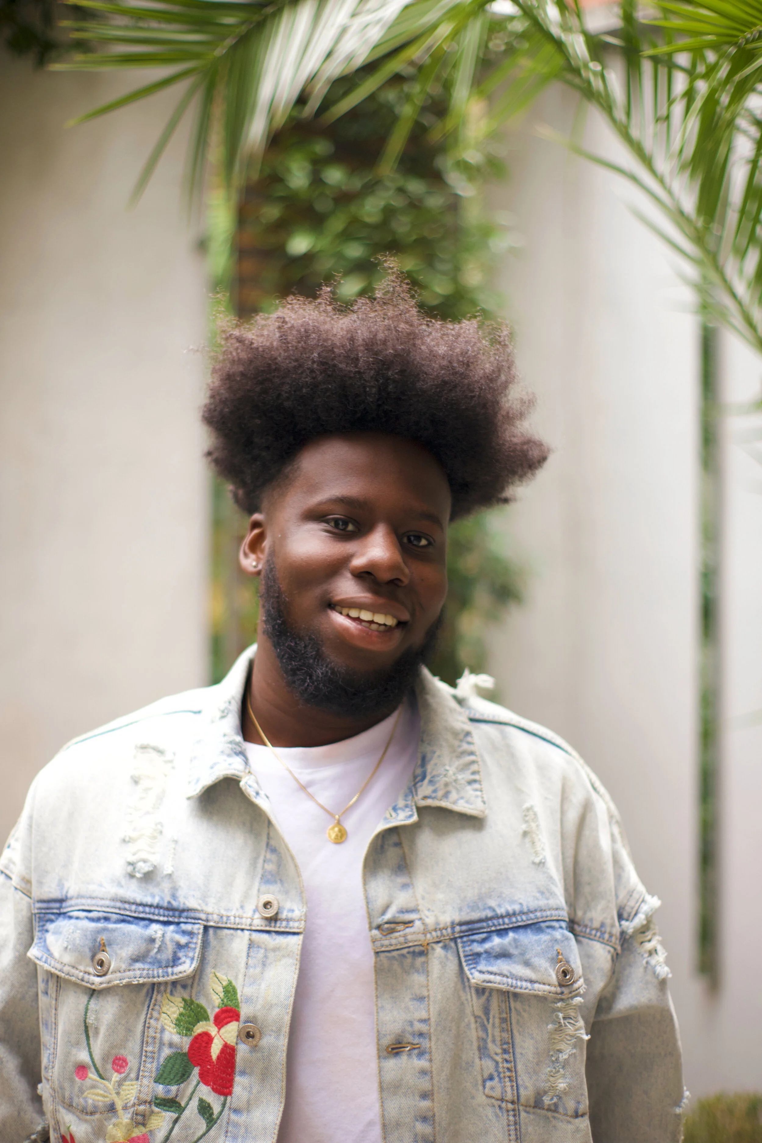 PREMIERE: Anjelo Disons ft: Yizzy - Brighter Day (Official Video)