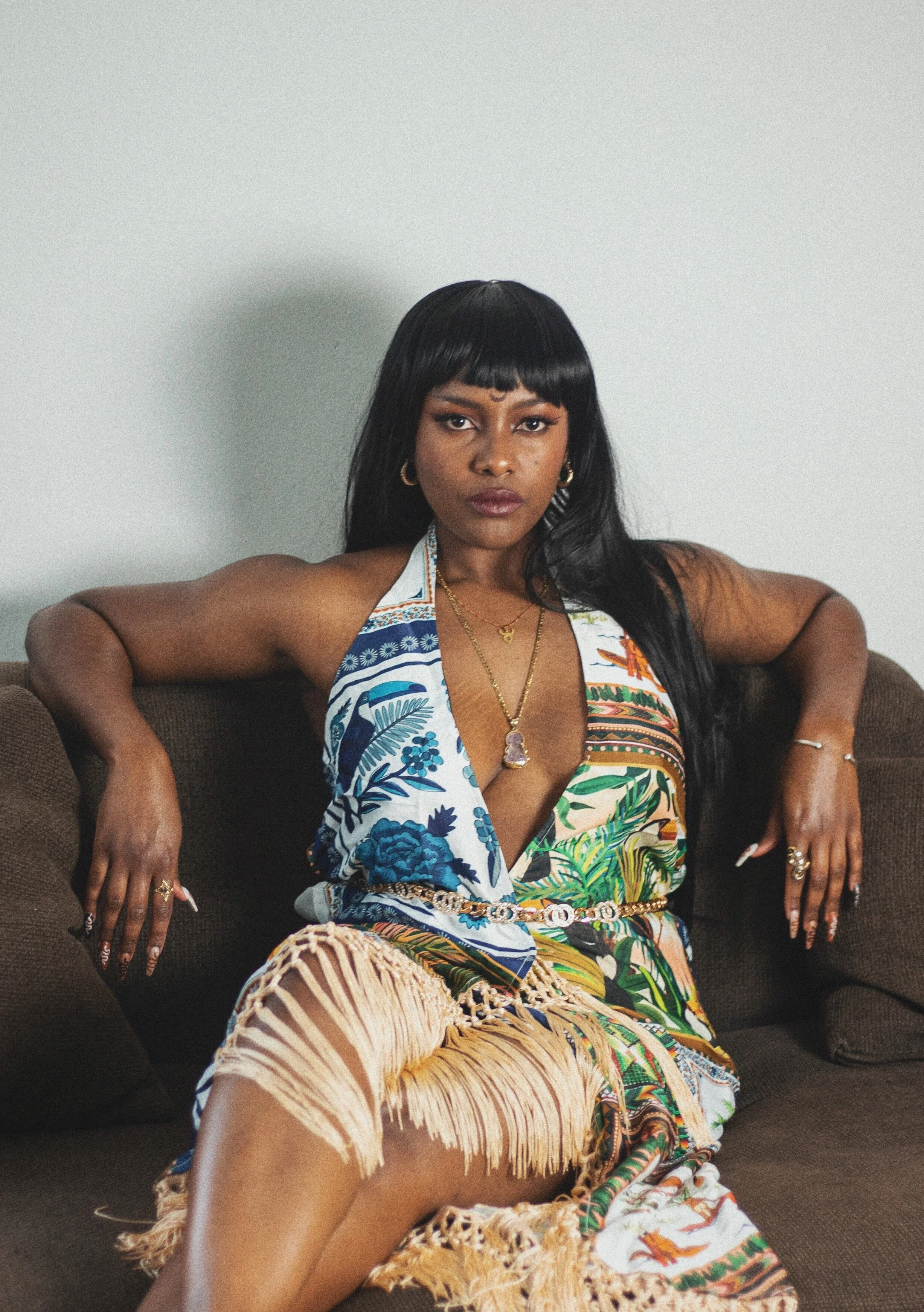 Gianni Mae - Love Me Long (Official Video)