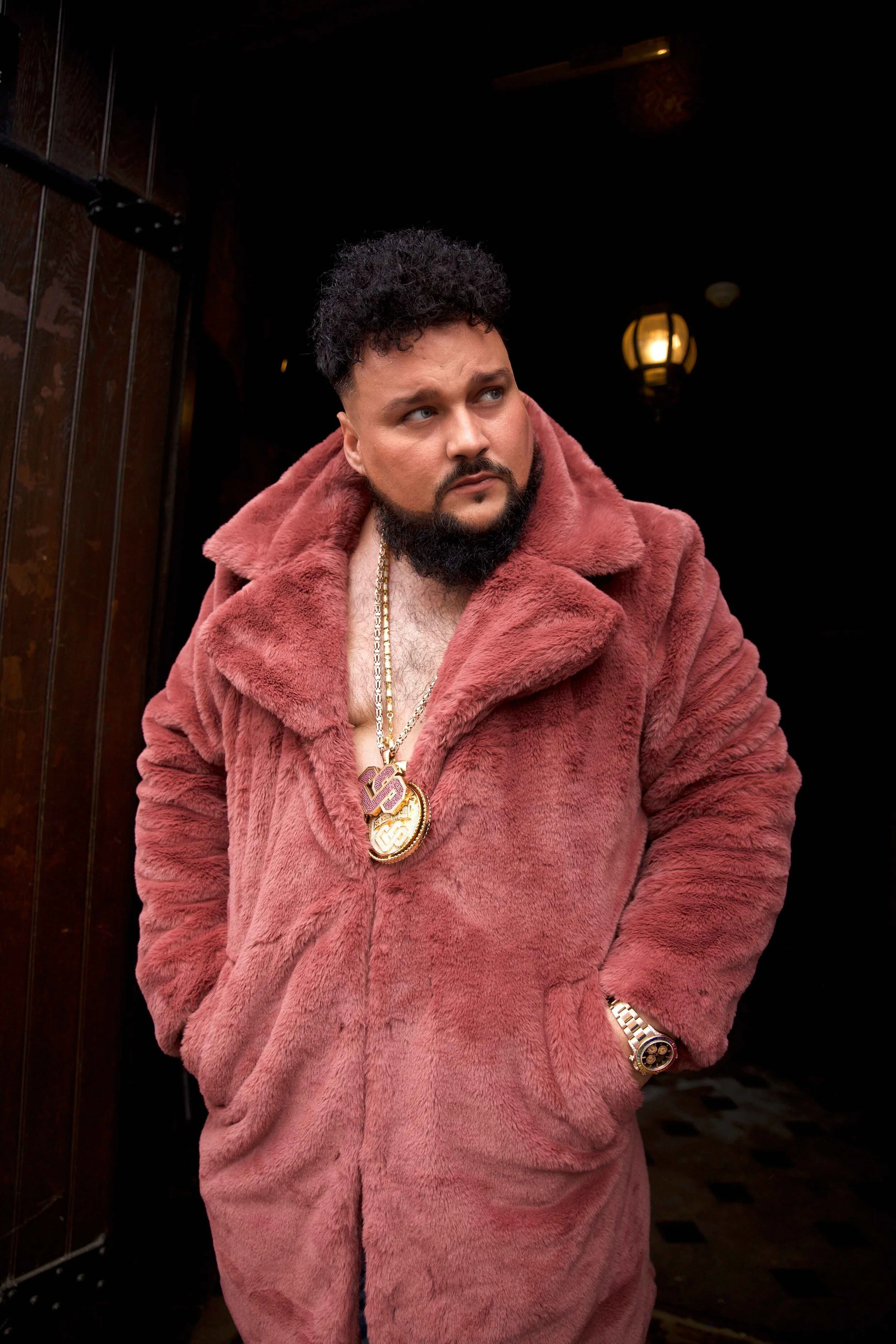 Charlie Sloth ft: Juai - Flavours (Official Video)