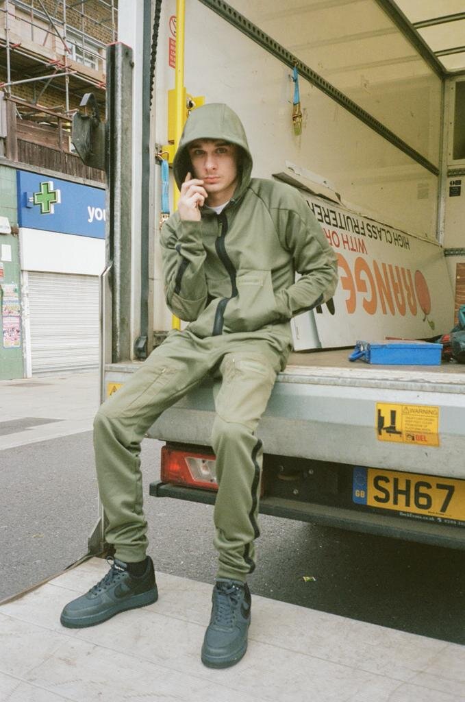 Snow - Nosey Neighbours (Official Video)