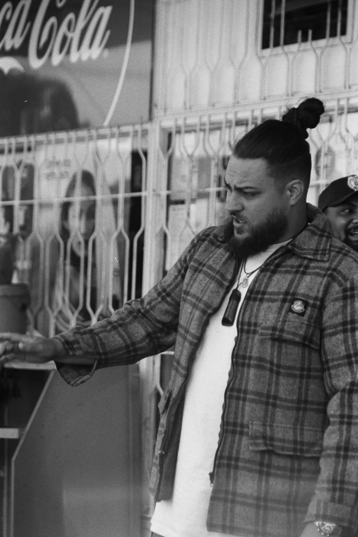 PREMIERE: Chris RL ft: Sheldlyte + Ranui Marz - Im On My Way (Official Video)