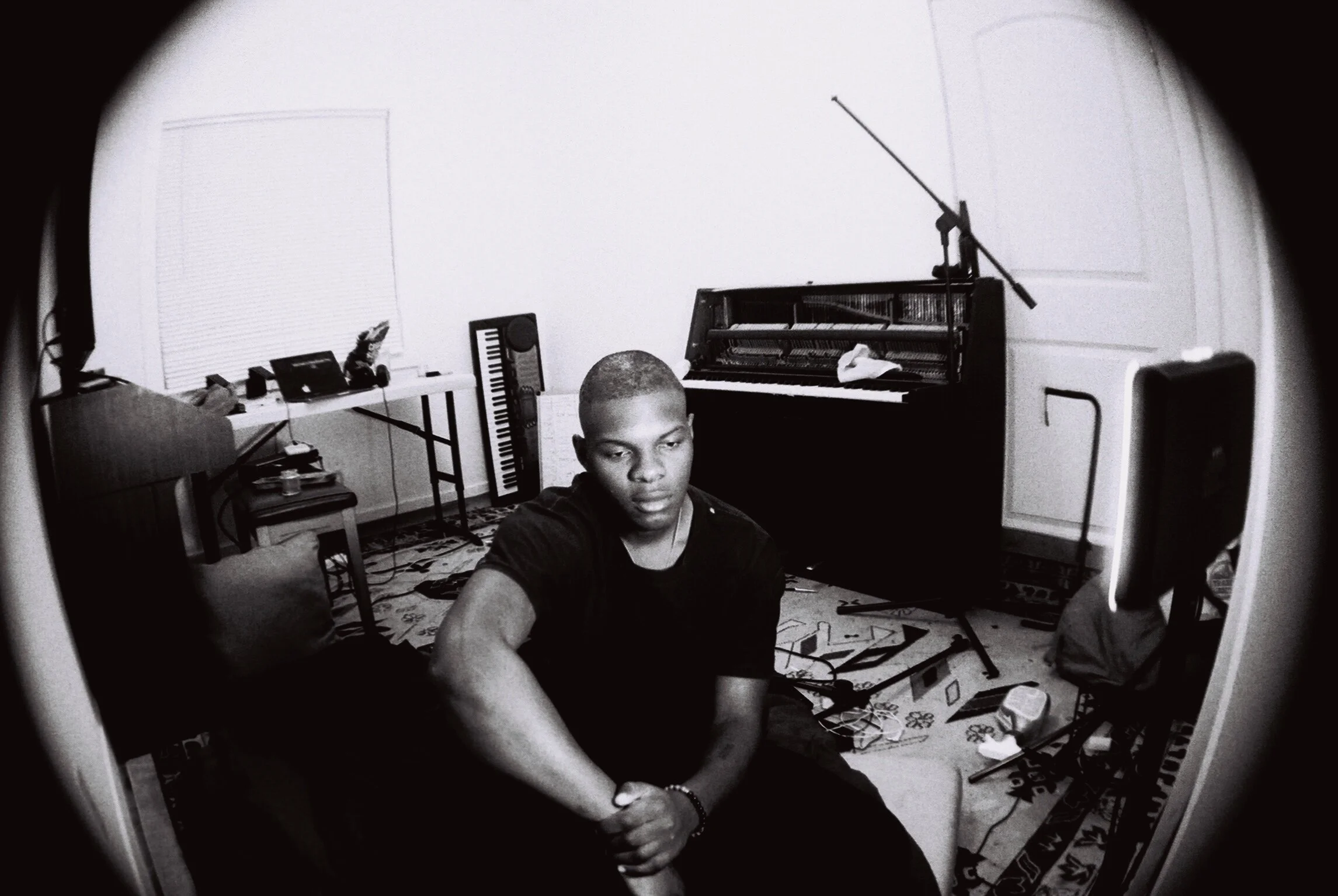 Michael Haze ft: Nate Husser - Love Actually (Official Video)