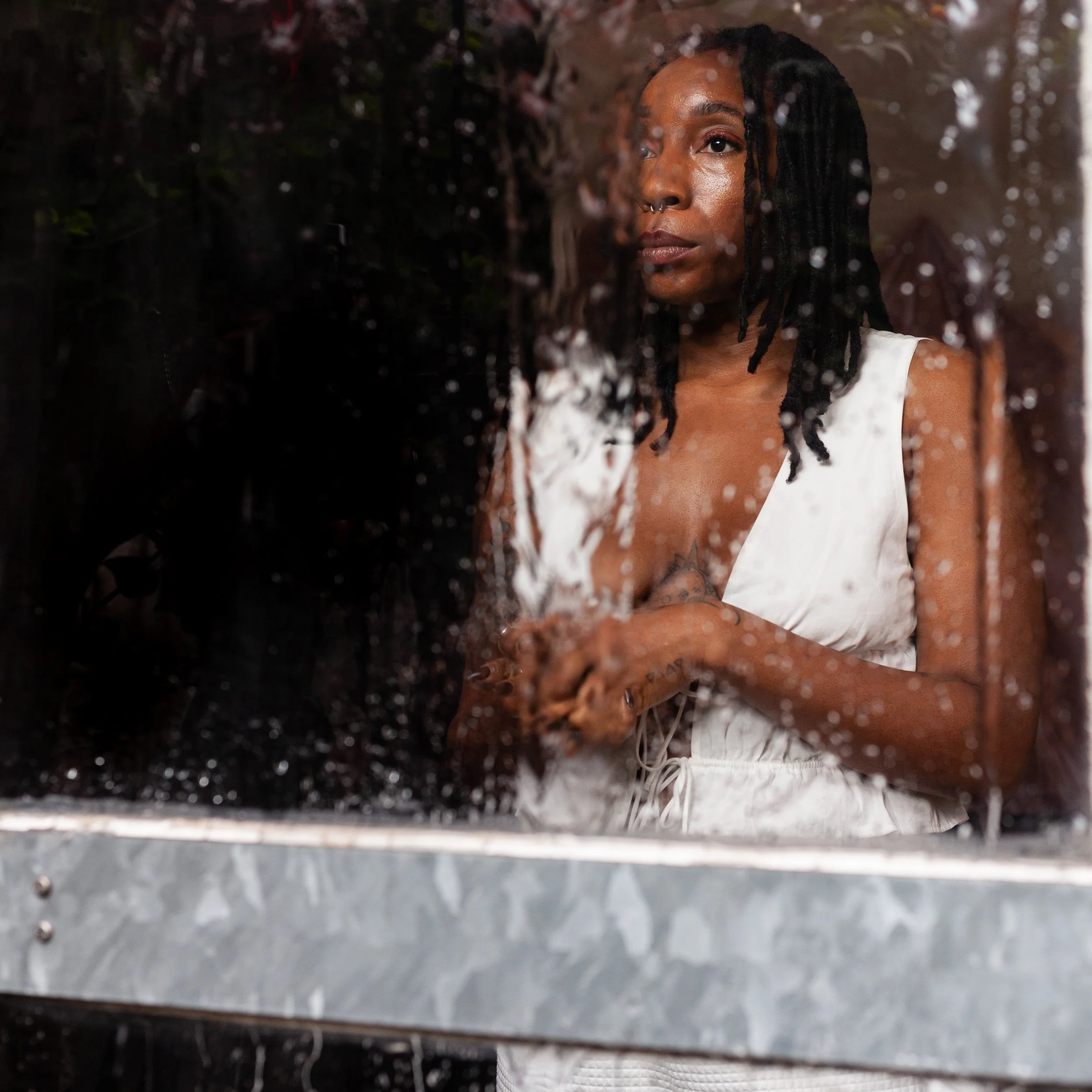 E ^ R T H – October Rain (Single)