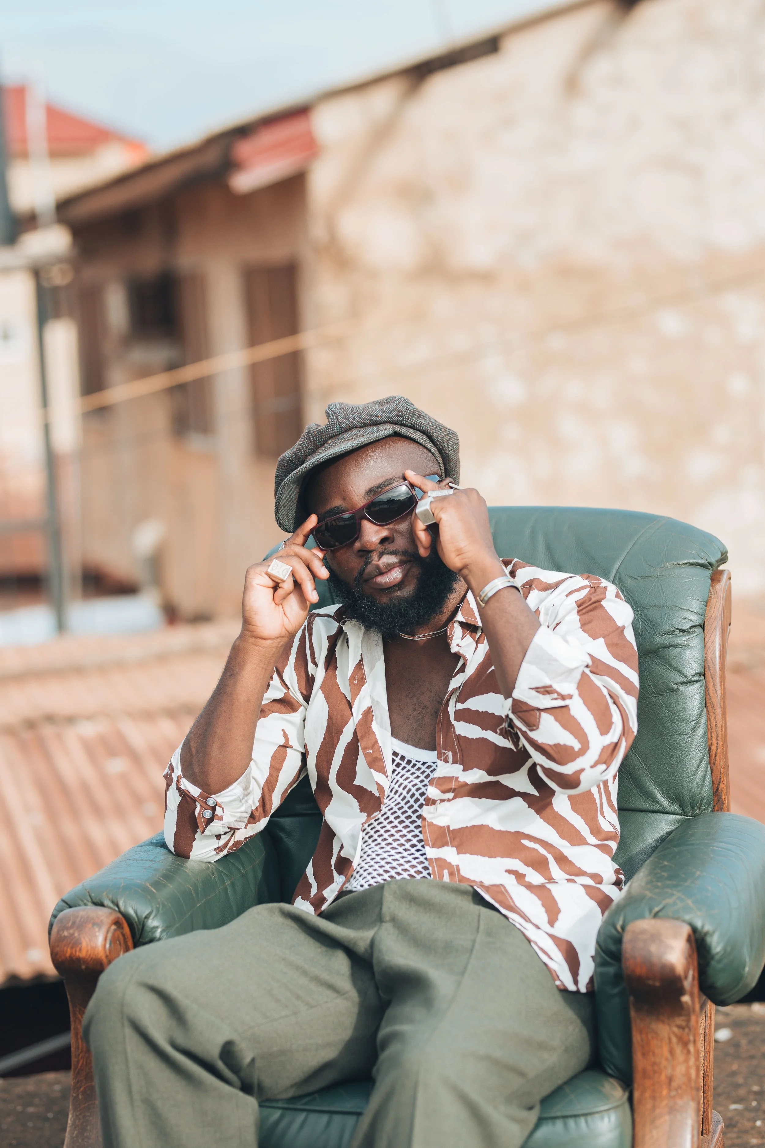 M.anifest - Madina To The Universe (MTTU) (Album) + 10 Questions