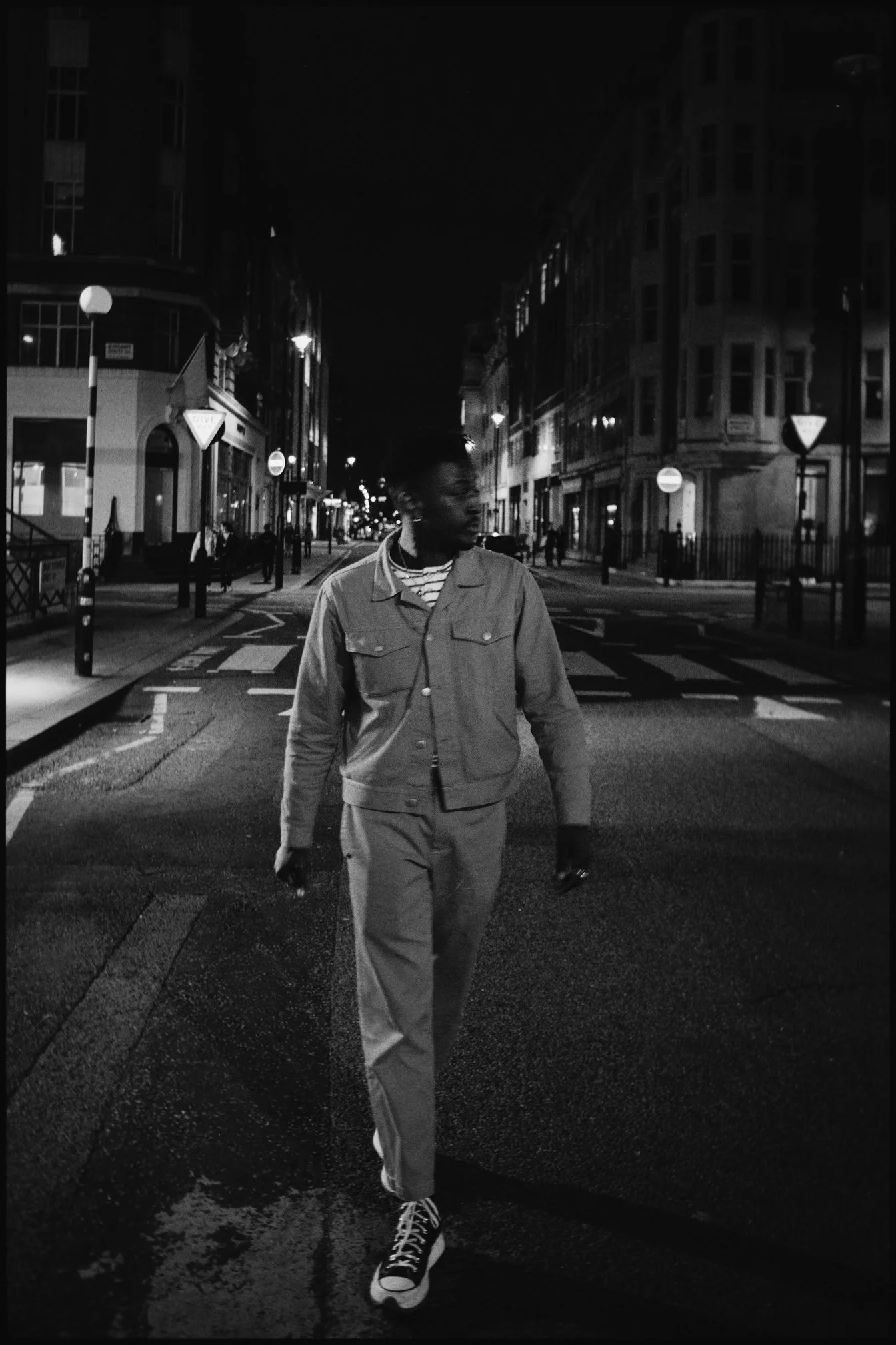 MULIMBA - Chasing Gold (Single)