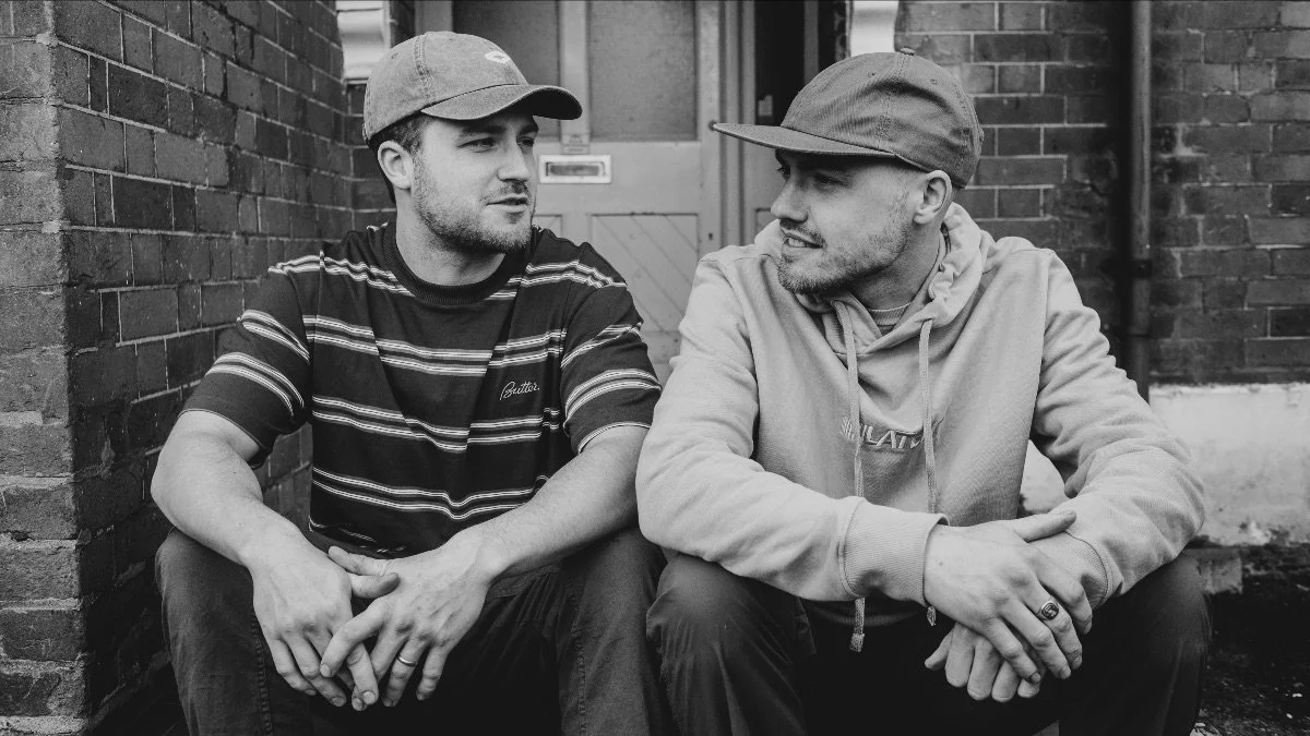 Summers Sons - Sonday (Single)