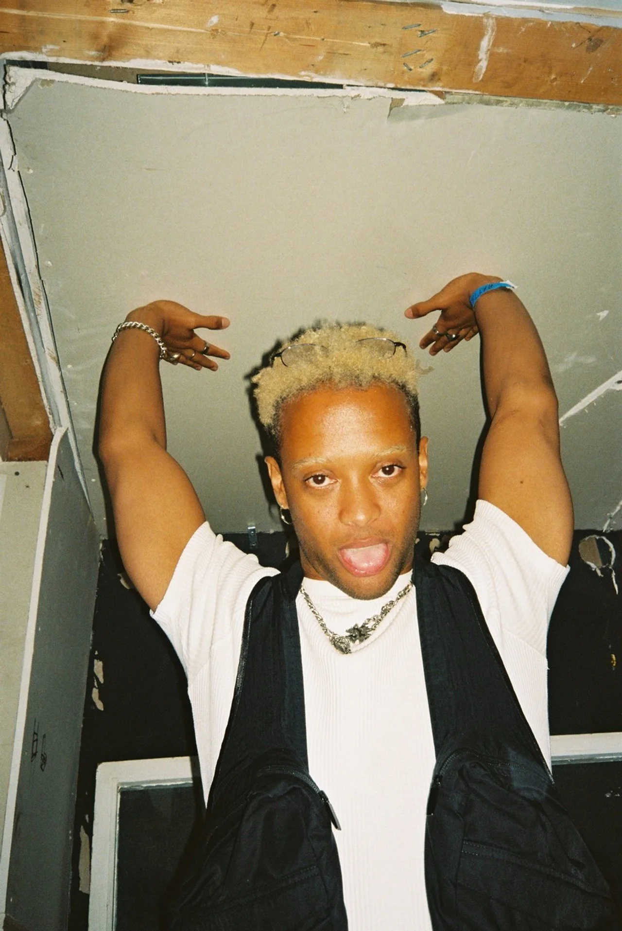 Billy Got Waves - Poison