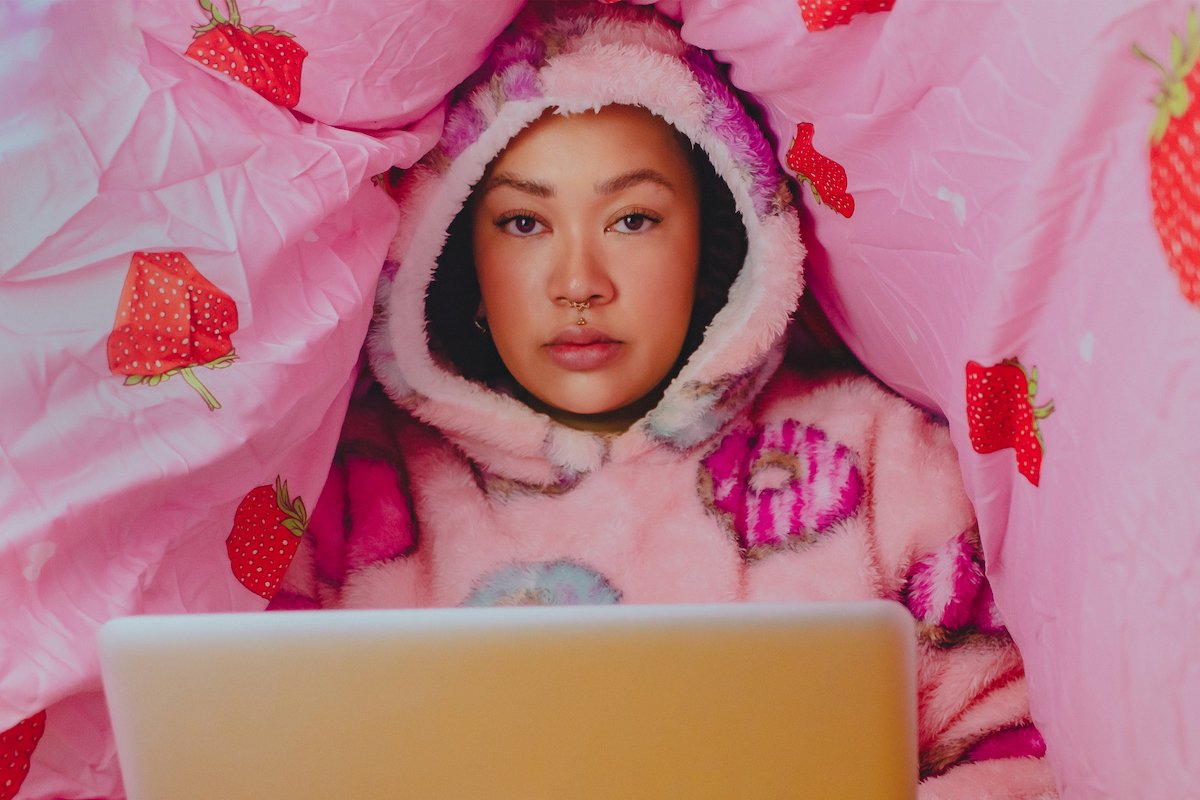 iamkyami - Internet Friends (Official Video)