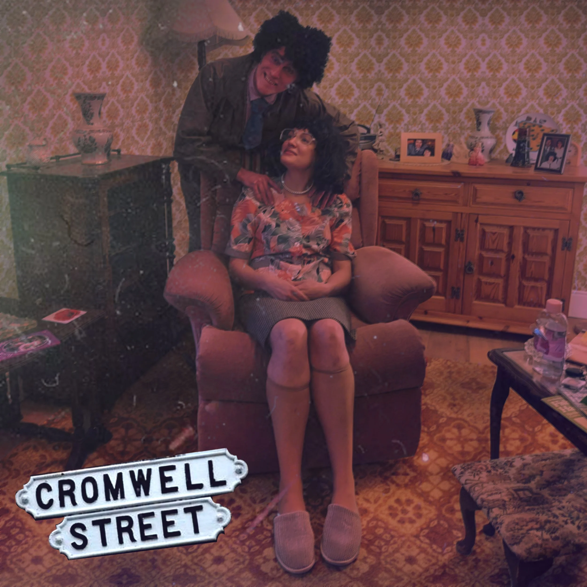 Big Toast, Sofa King, The Strange Neighbour + Breezy Lee - Cromwell Street (Official Video)