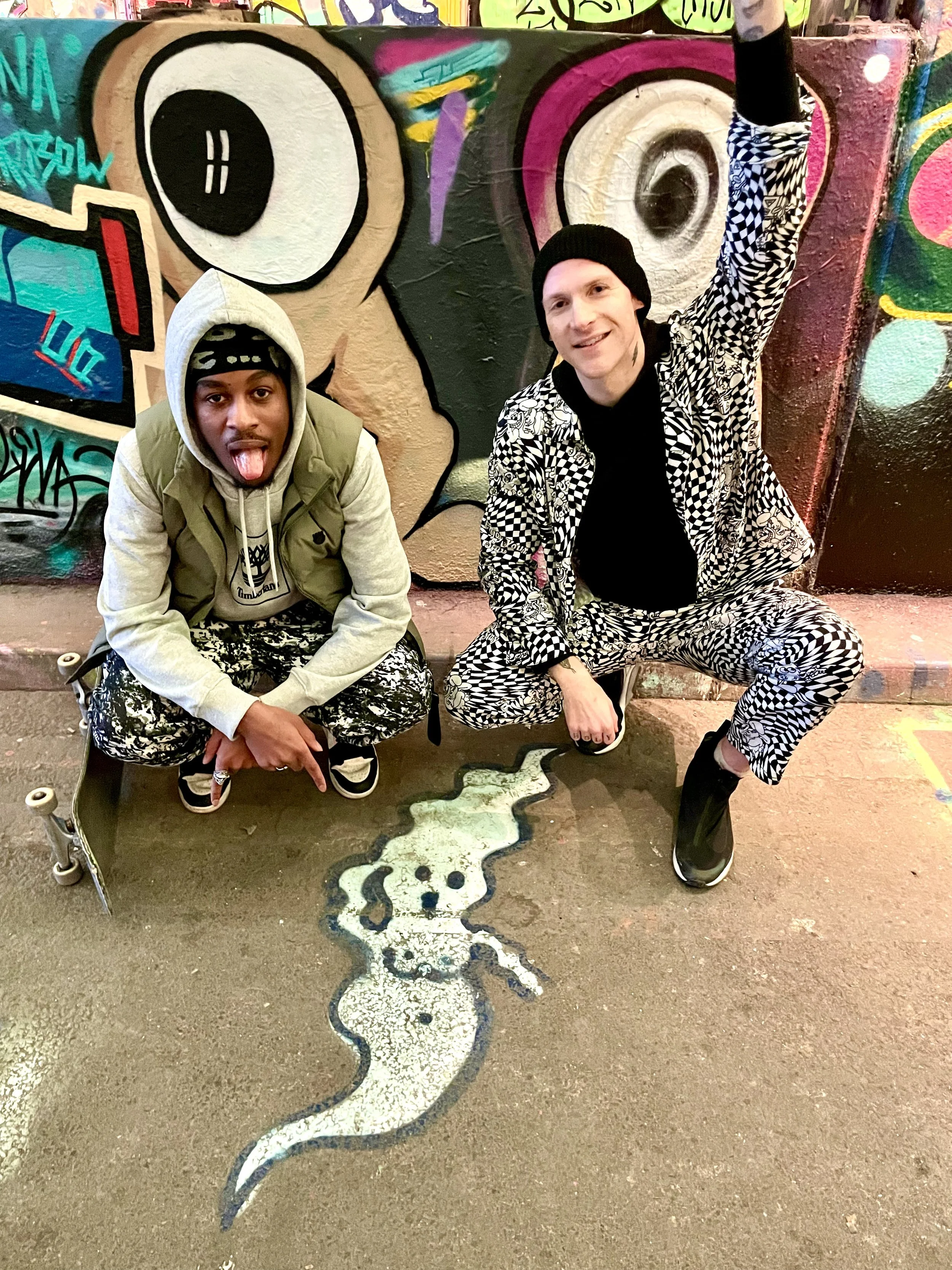 GARRETT PAKNIS ft: Bushy - Rhythm (Official Video)