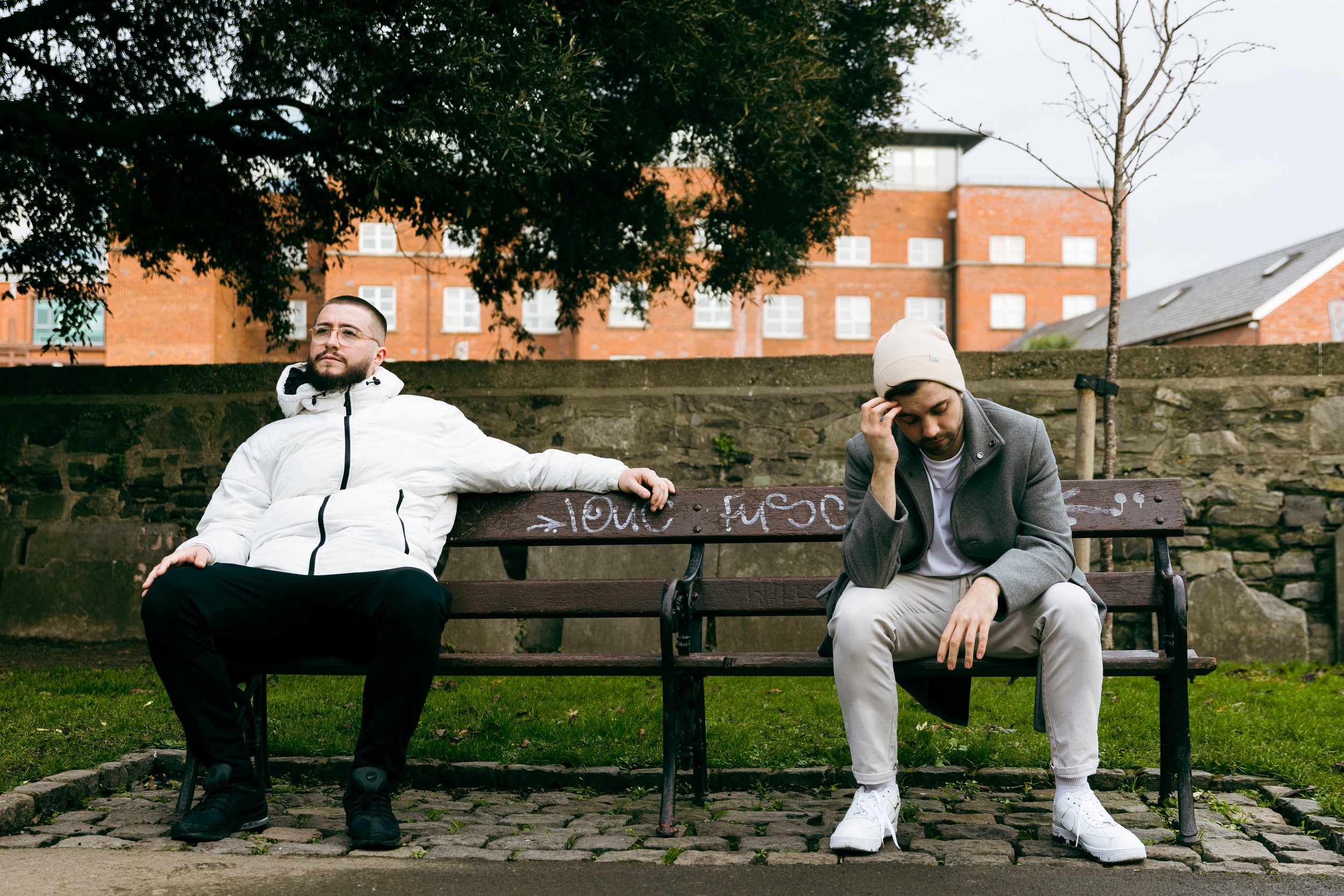 Wallfella ft: Odd Numbers - Step Back (Single)